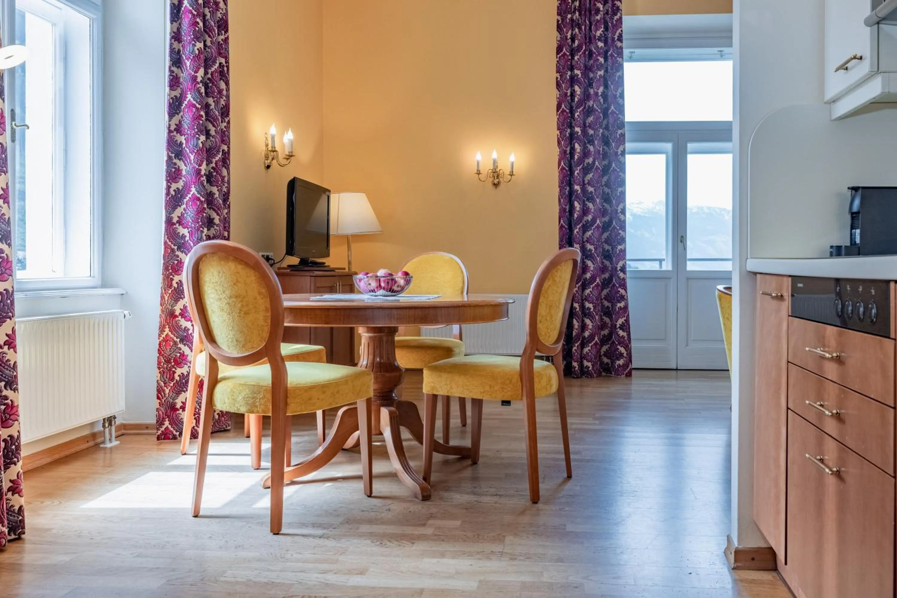 Kitchen or kitchenette in Hapimag Ferienwohnungen Bad Gastein