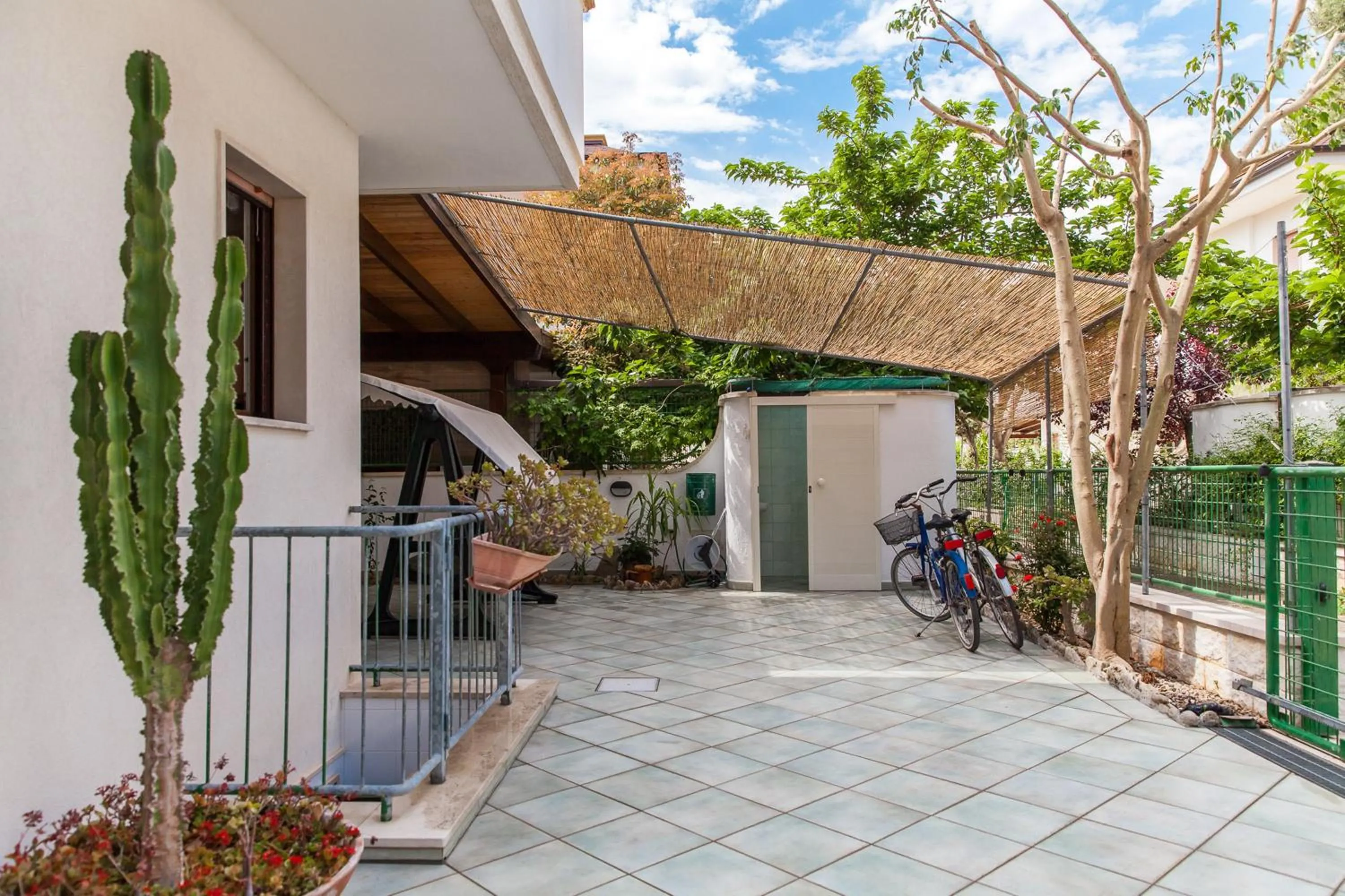 Garden in Villa Victory