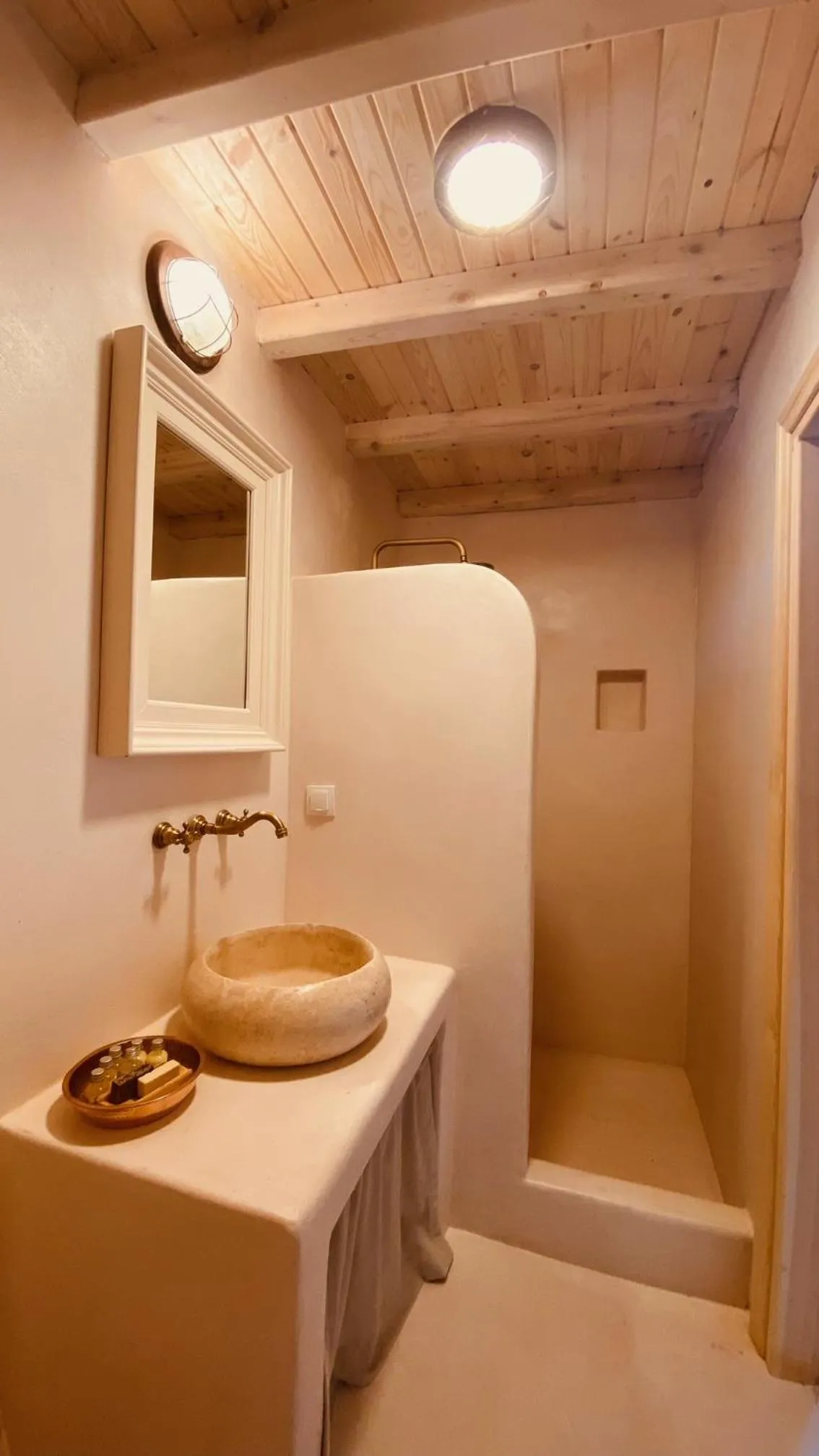 Bathroom in Tranquilla River Lodge