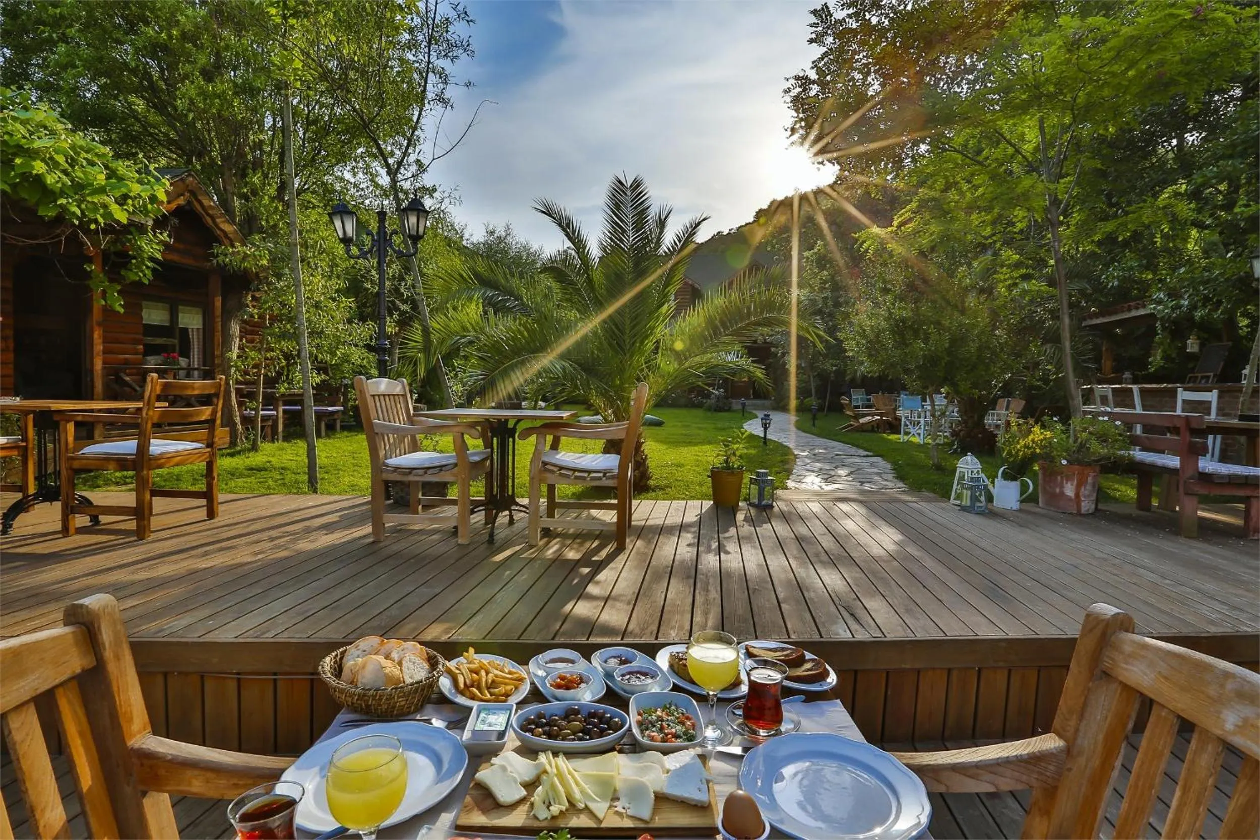 Garden in Tranquilla River Lodge