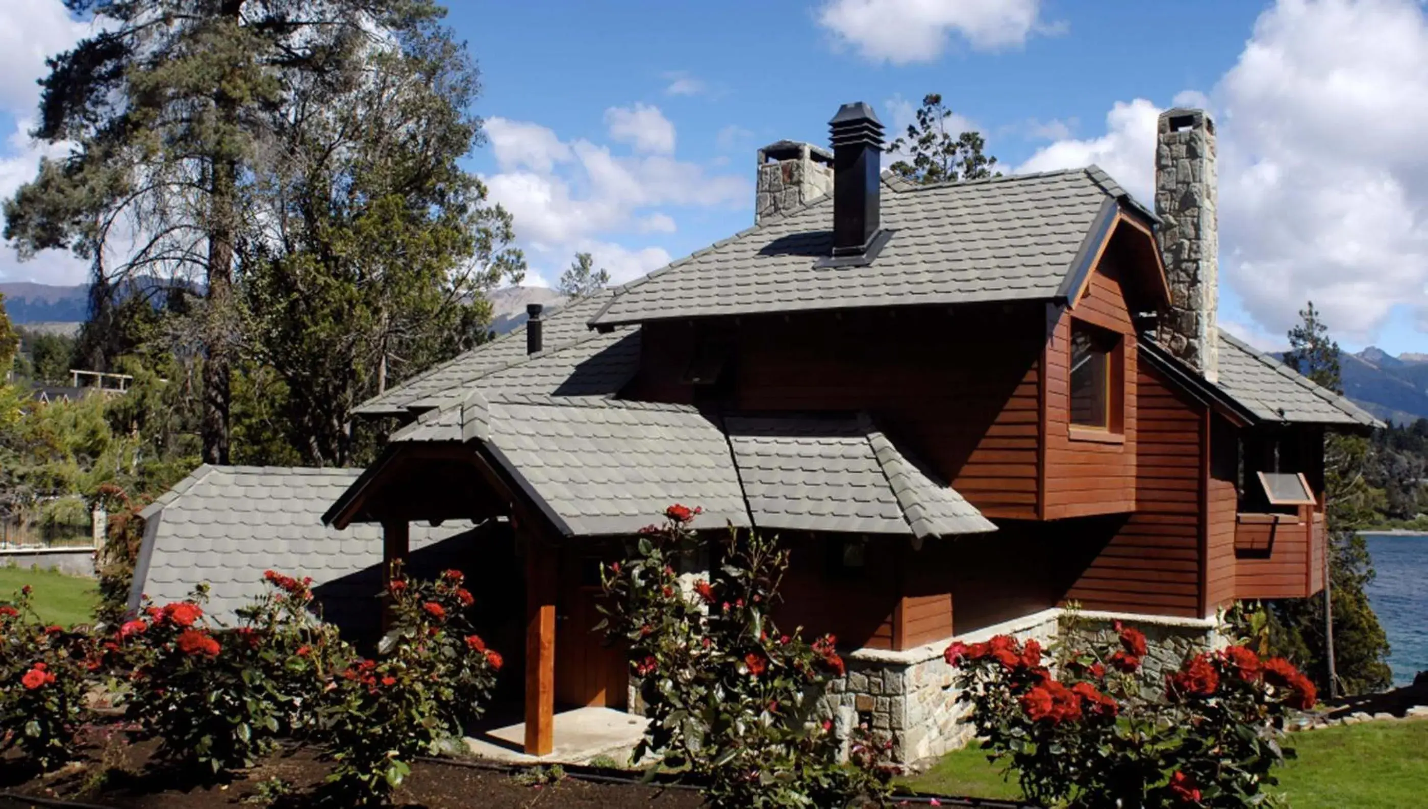 Facade/entrance in Charming Luxury Lodge & Private Spa Facade/entrance in Charming Luxury Lodge & Private Spa