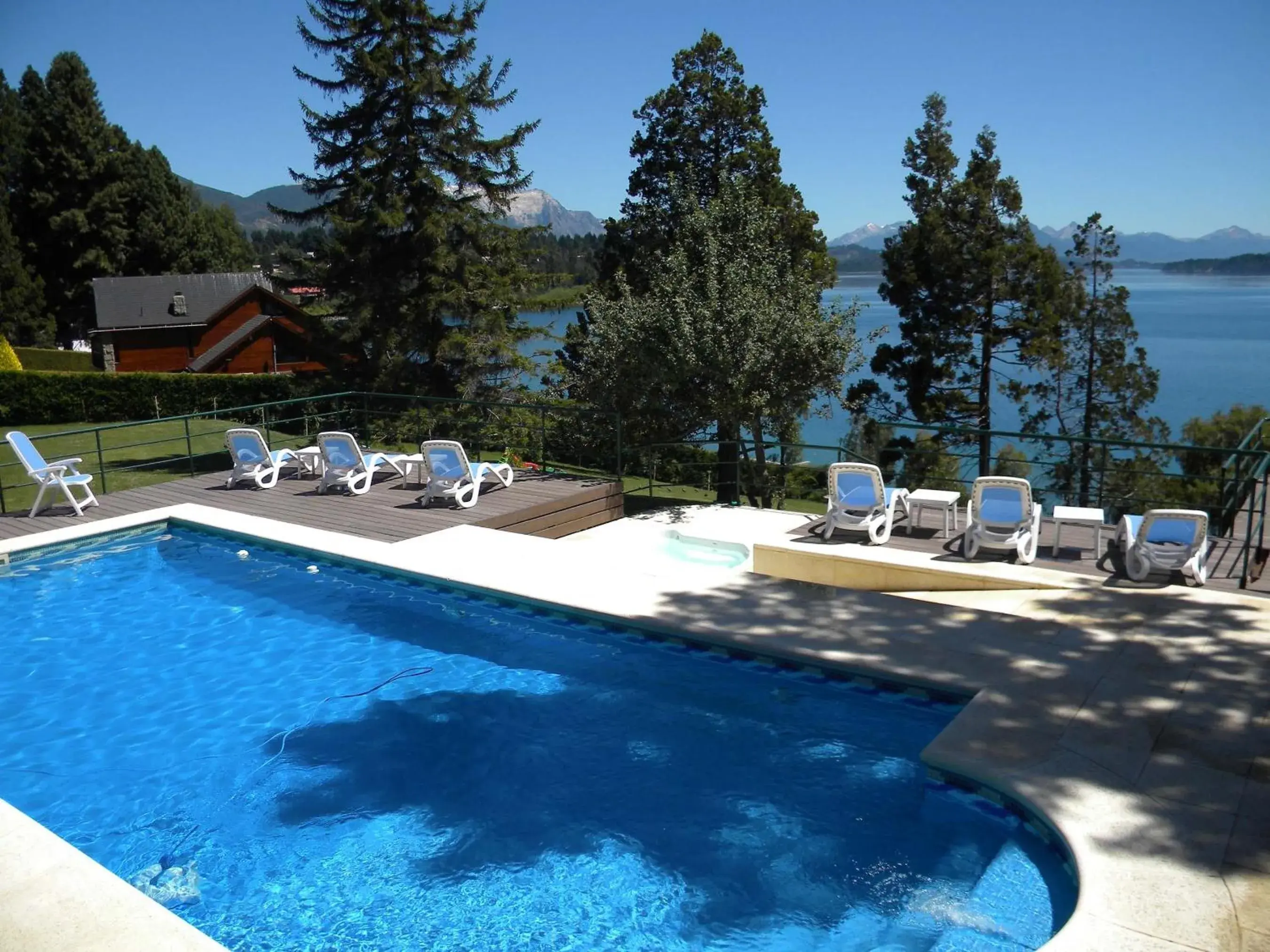 Swimming pool in Charming Luxury Lodge & Private Spa Swimming pool in Charming Luxury Lodge & Private Spa