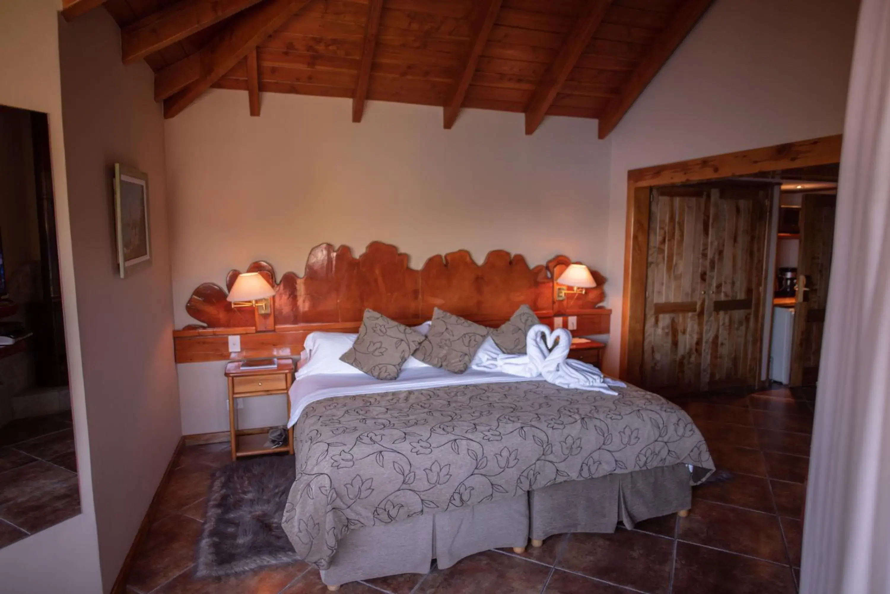Bed in Charming Luxury Lodge & Private Spa Bed in Charming Luxury Lodge & Private Spa