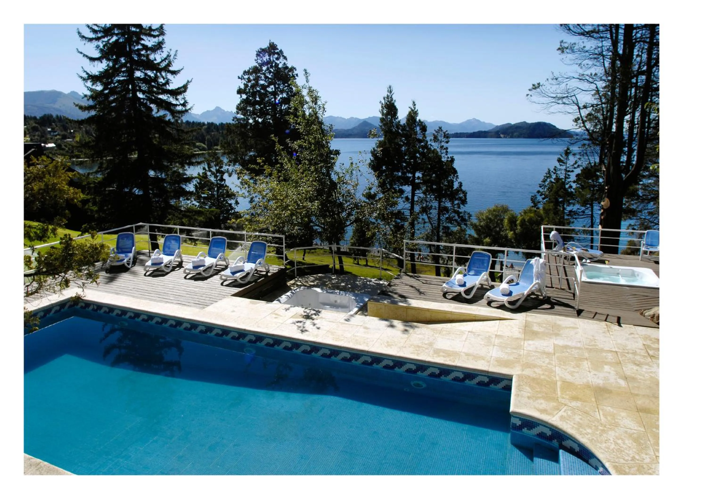 Spring in Charming Luxury Lodge & Private Spa