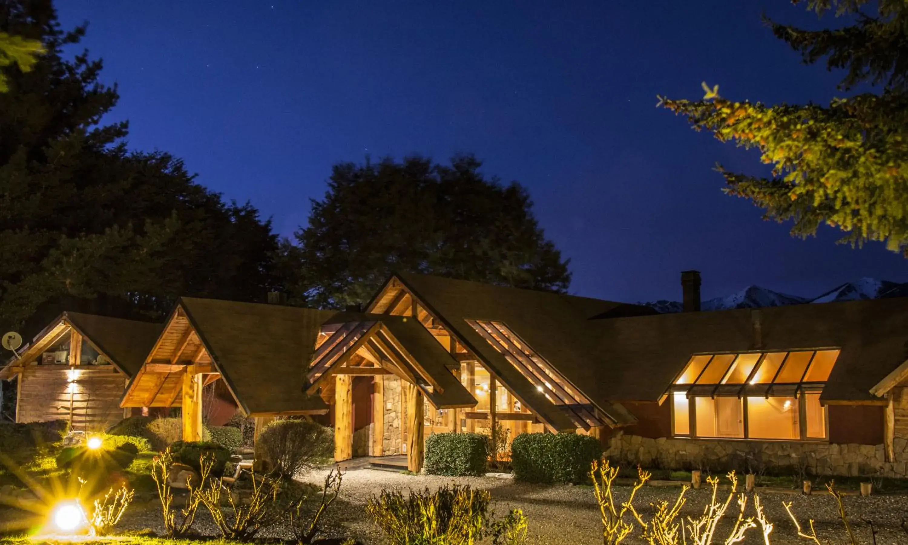 Facade/entrance in Peninsula Petit Facade/entrance in Peninsula Petit