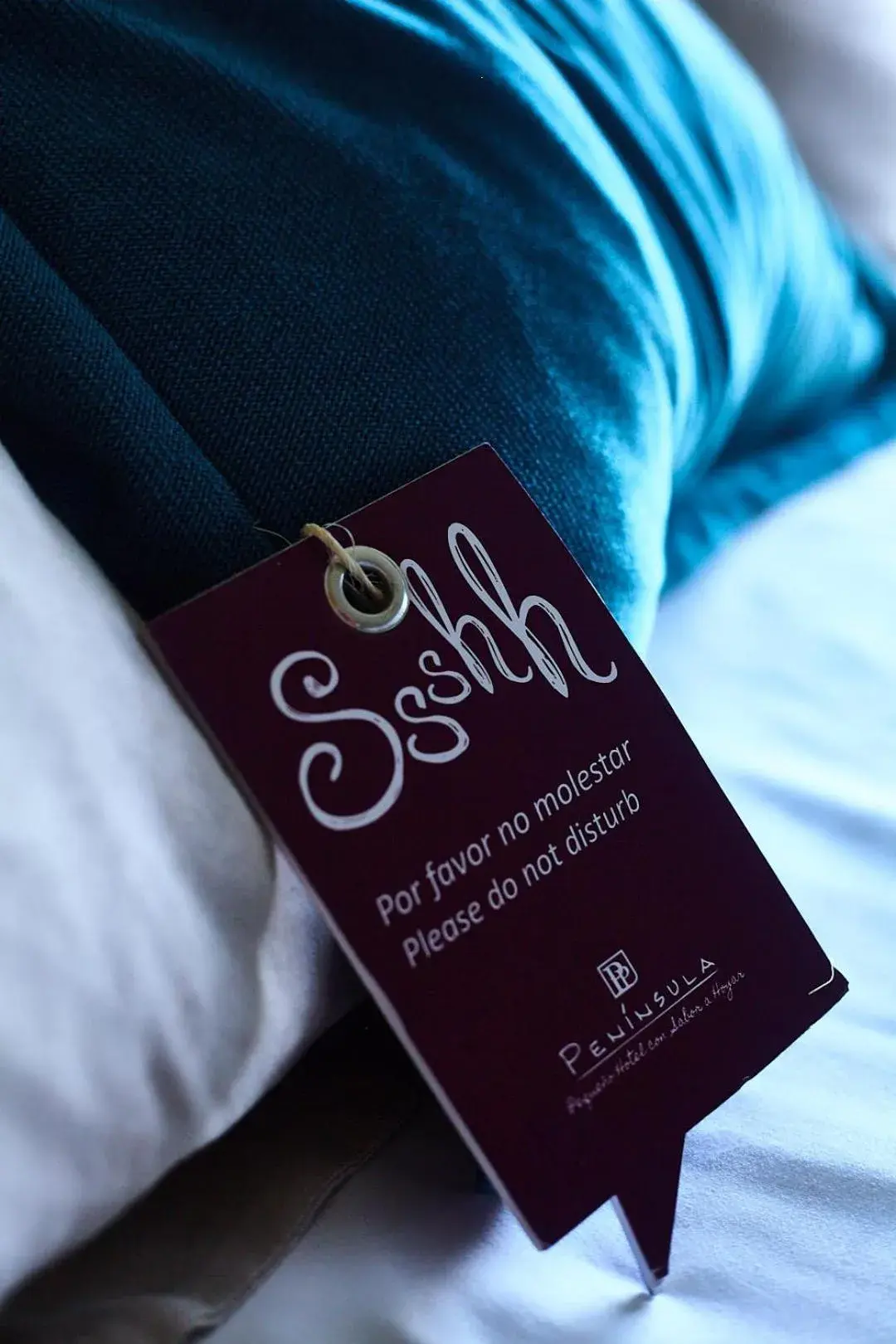 Bed in Peninsula Petit Bed in Peninsula Petit