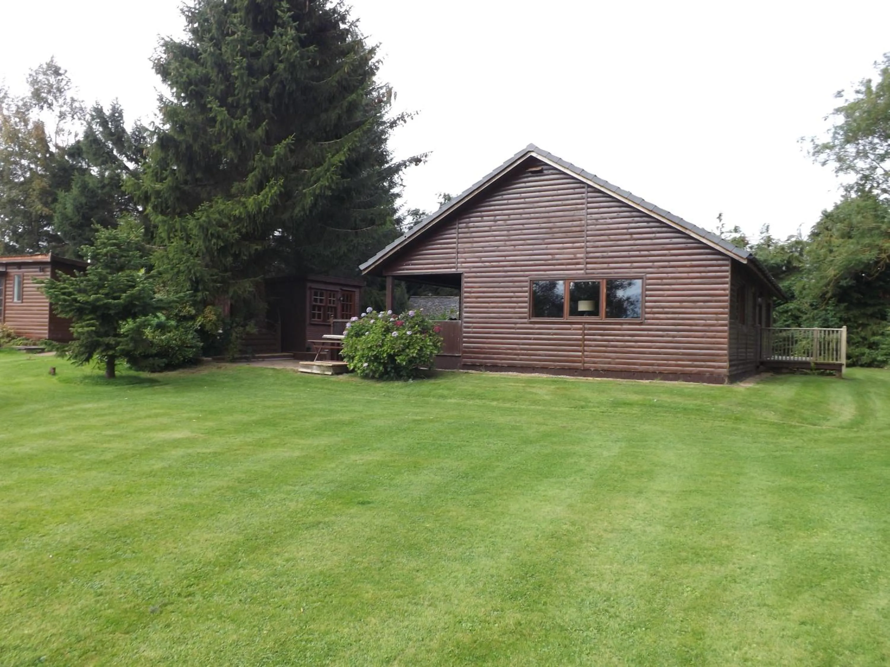 Fir Tree Lodge
