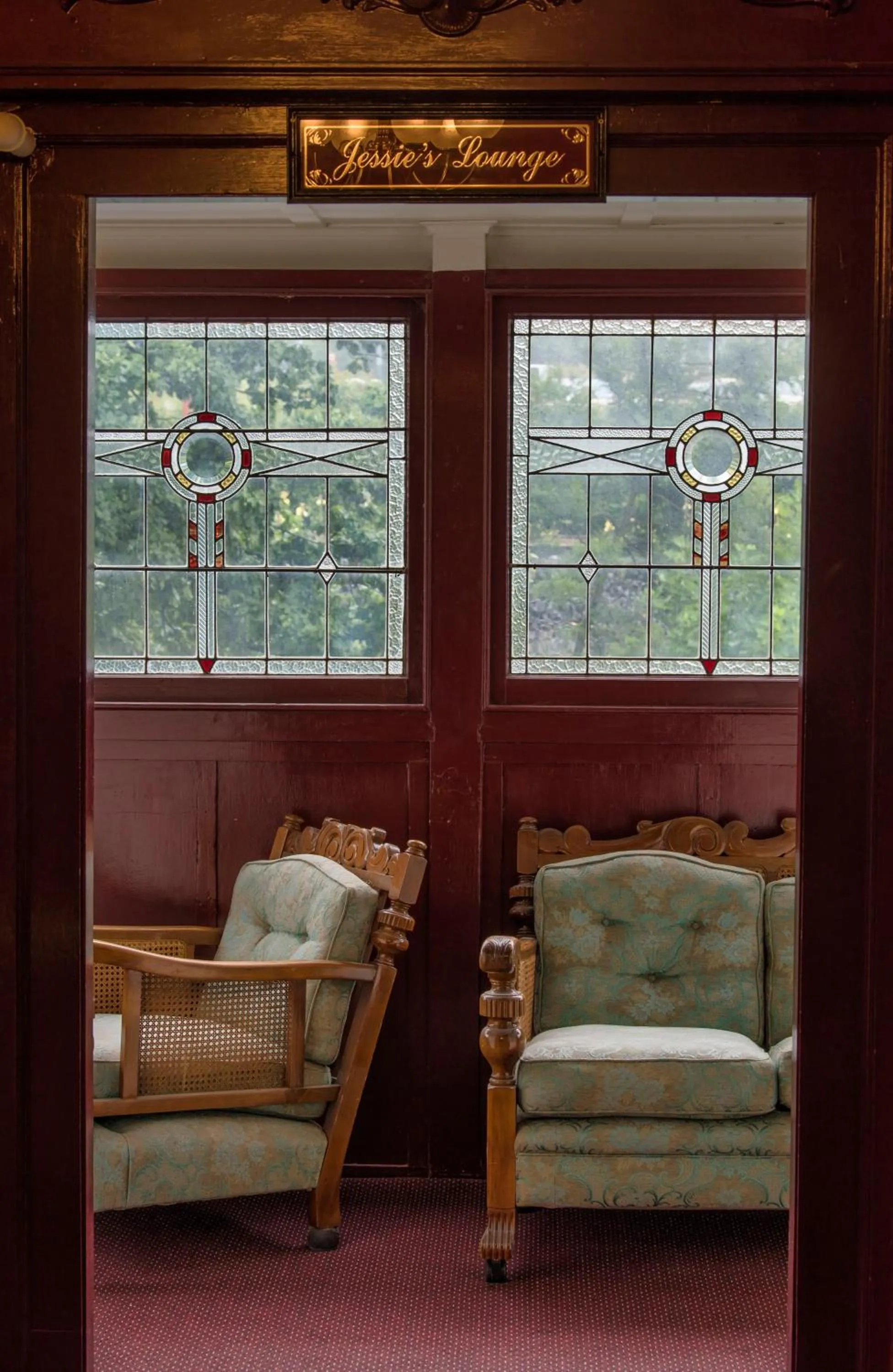 Property building in Metropole Katoomba