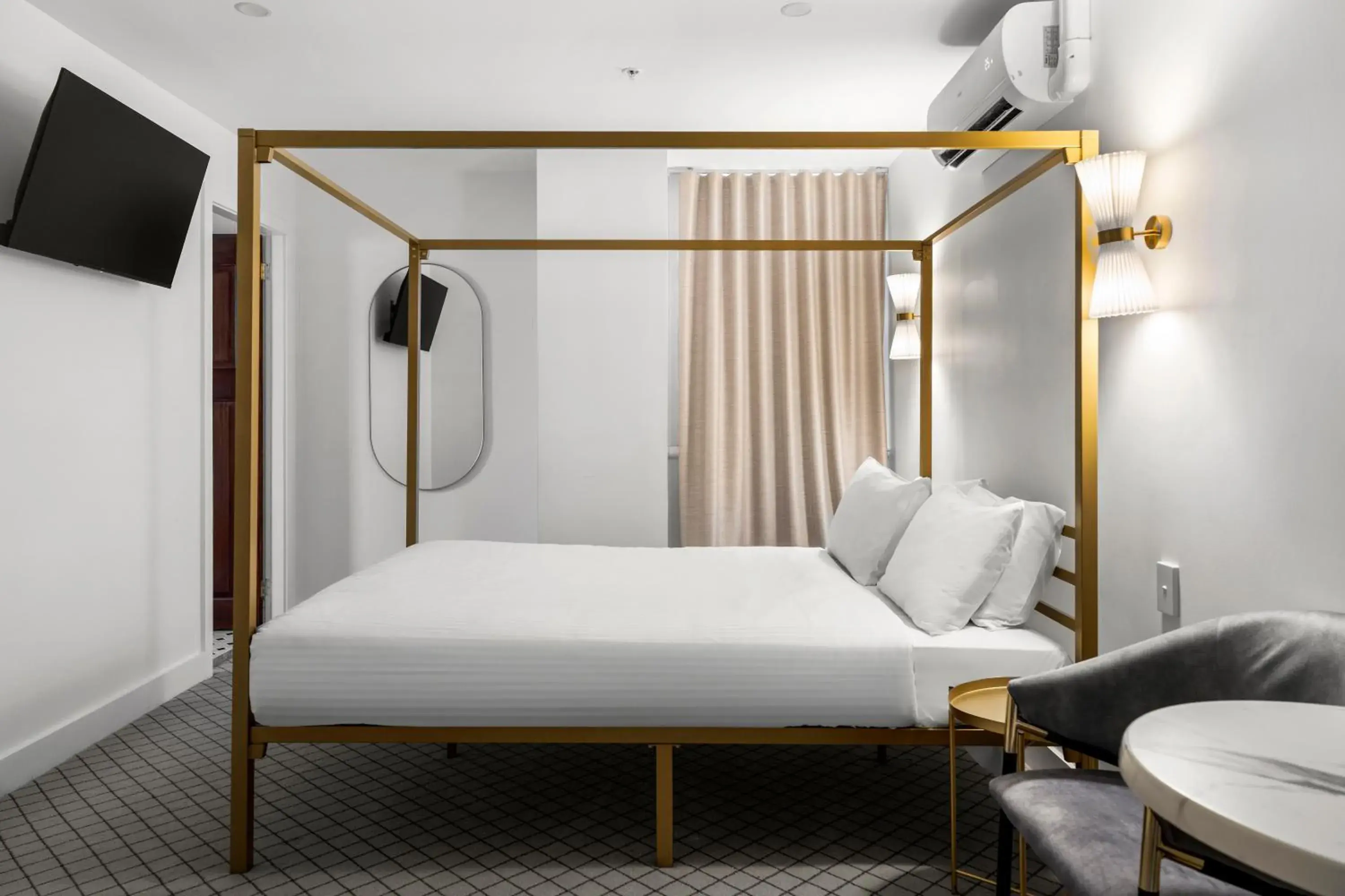 Bed in Metropole Katoomba Bed in Metropole Katoomba