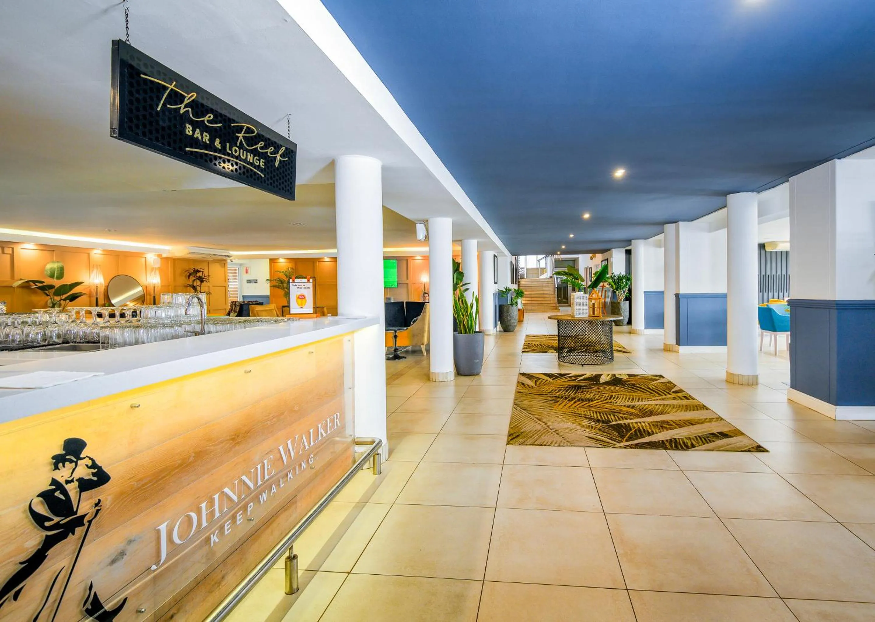 Lounge or bar in Blue Marlin All-Inclusive Seascape by Dream Resorts