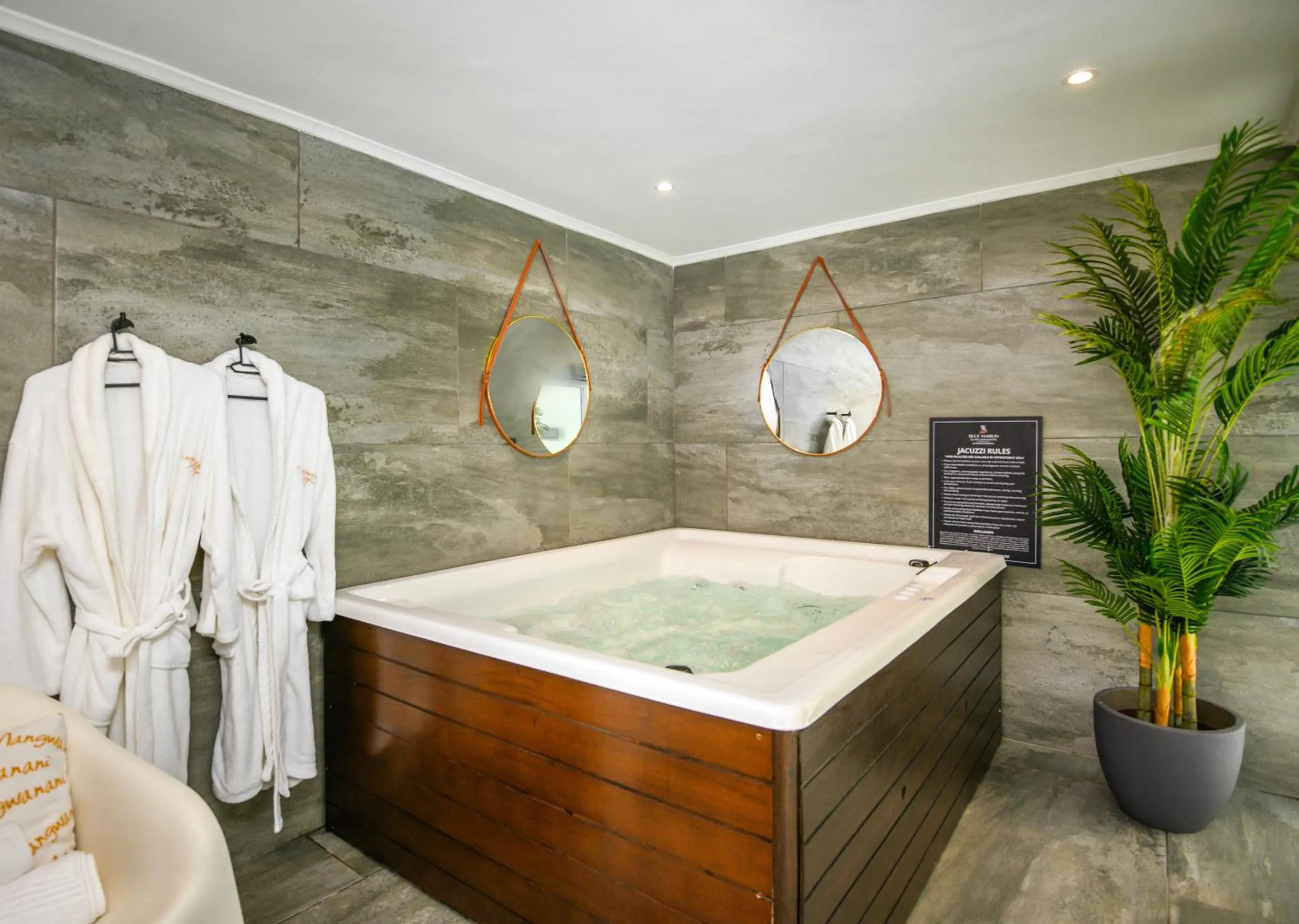 Hot Tub in Blue Marlin All-Inclusive Seascape by Dream Resorts