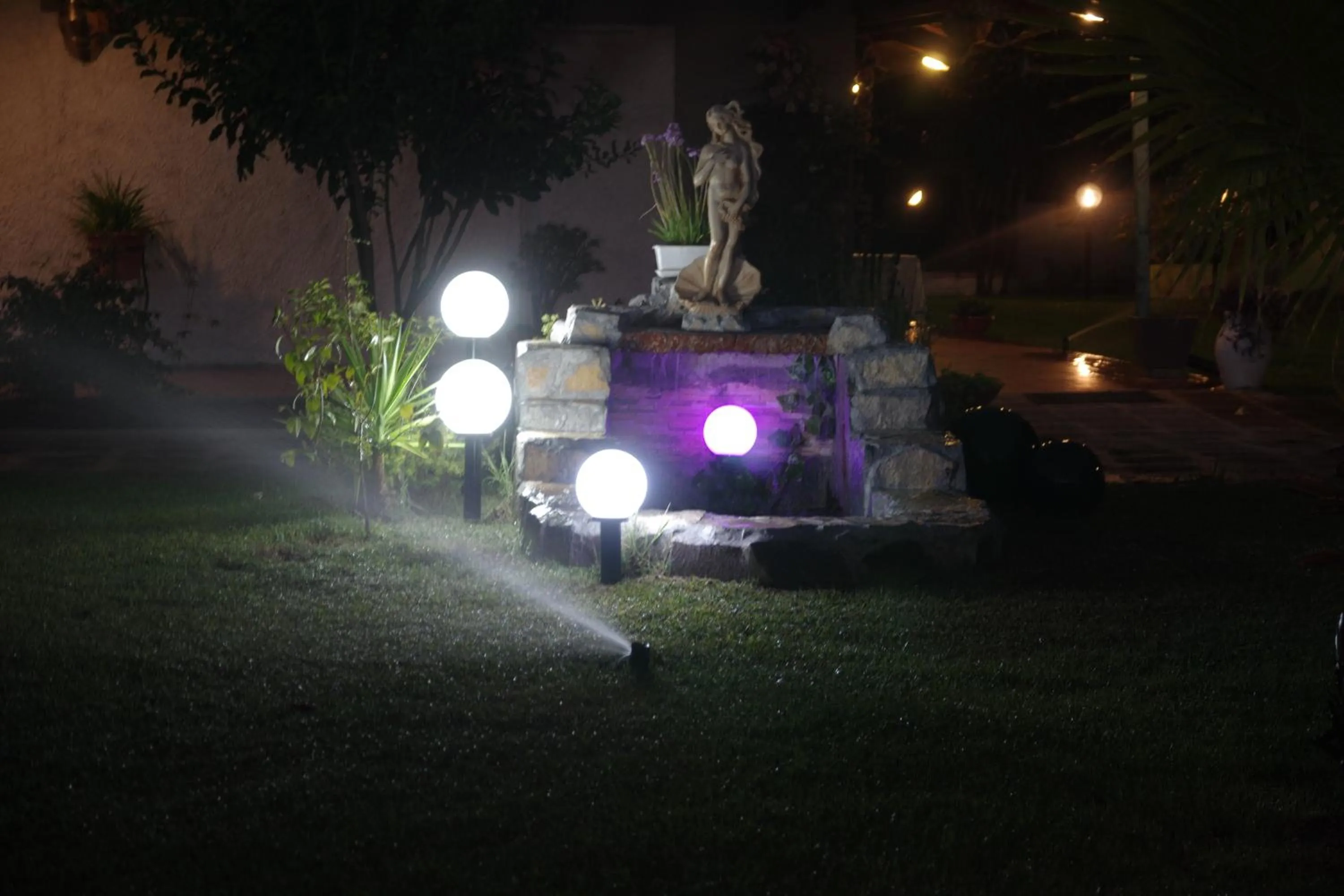 Night in Villa Isabella