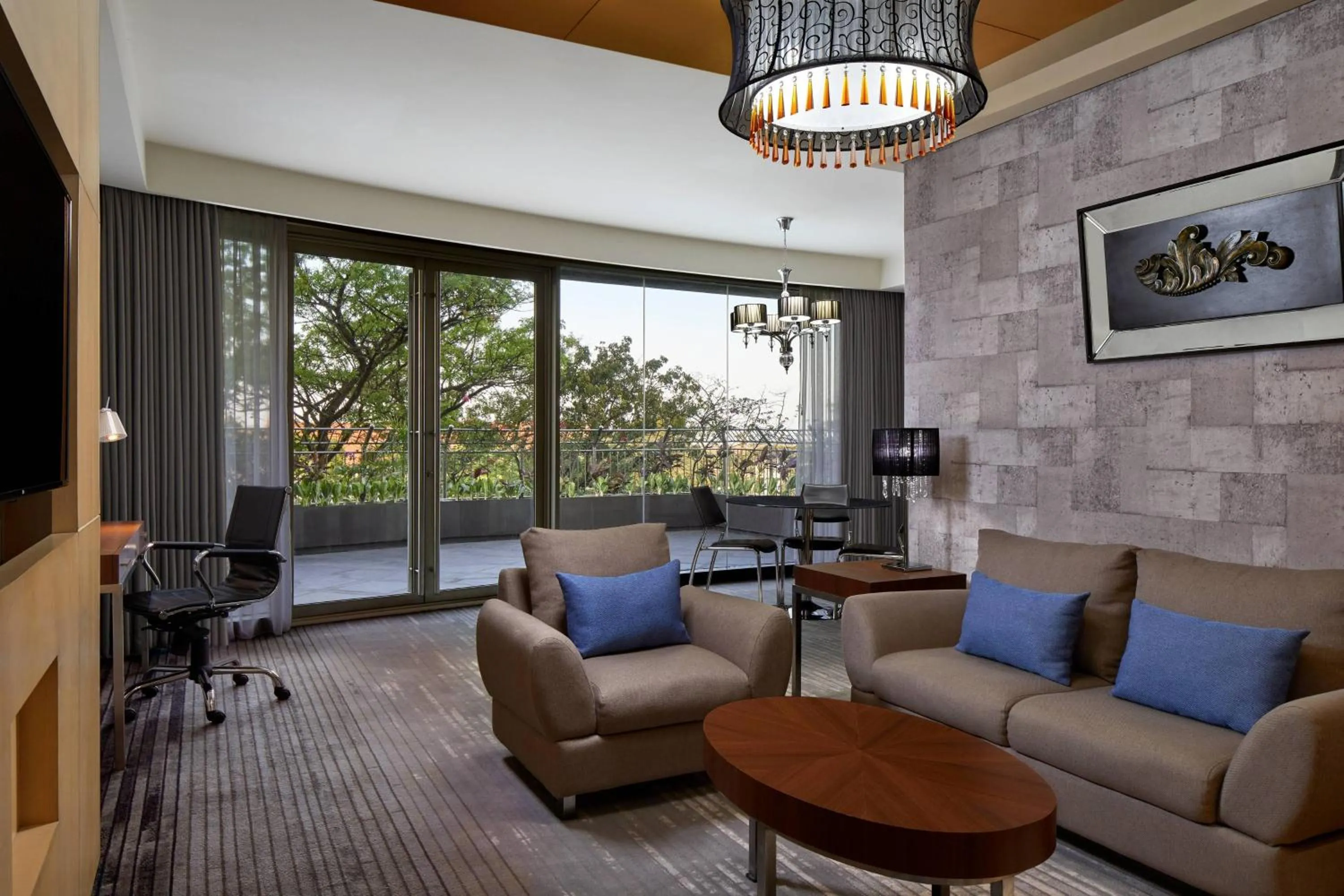 Living room in Courtyard by Marriott Bandung Dago