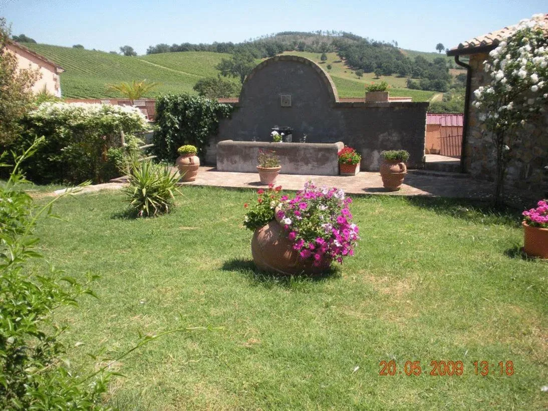 Garden in Le Murelle Country Resort