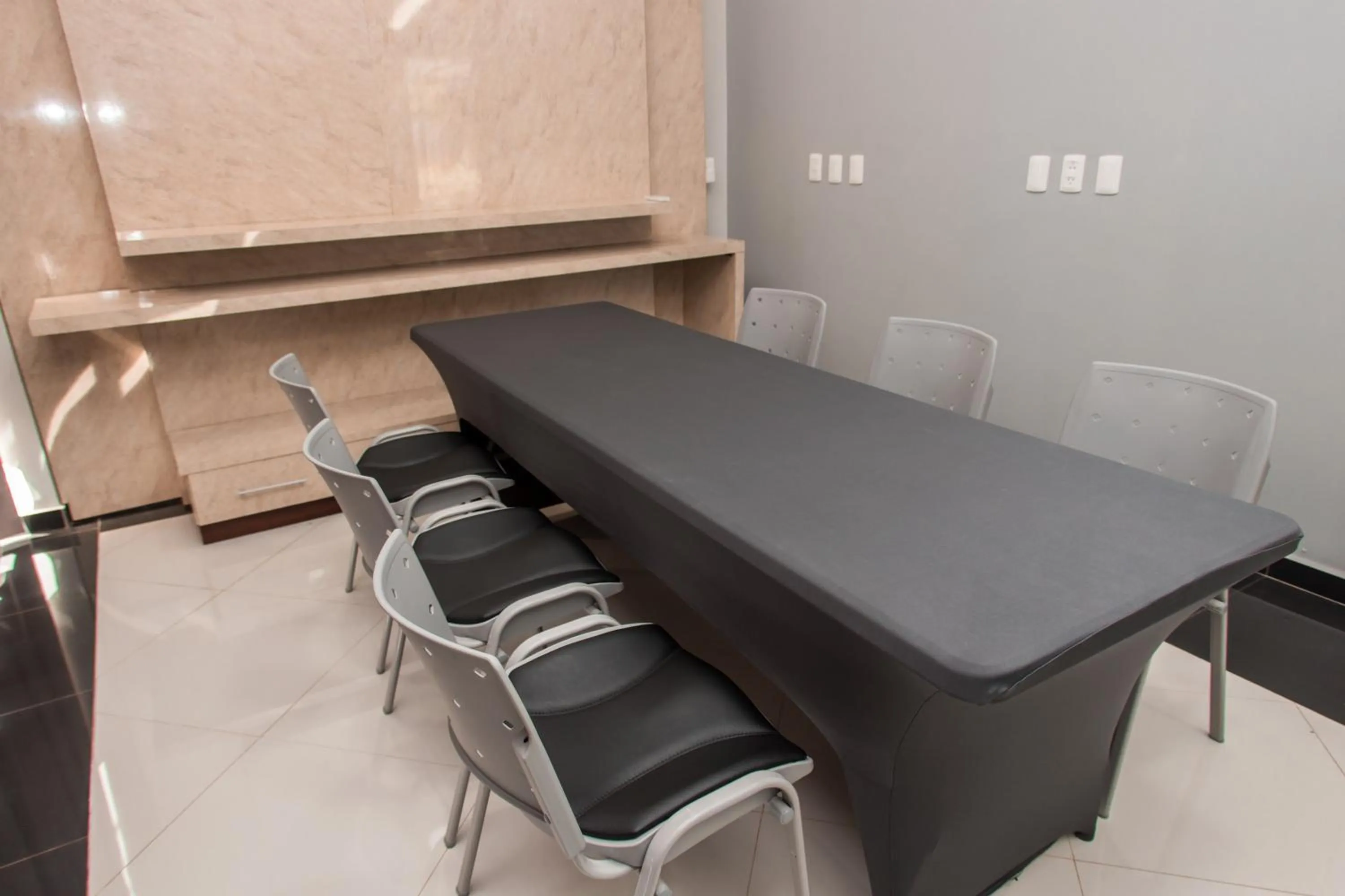 Business facilities in Nova Hotel