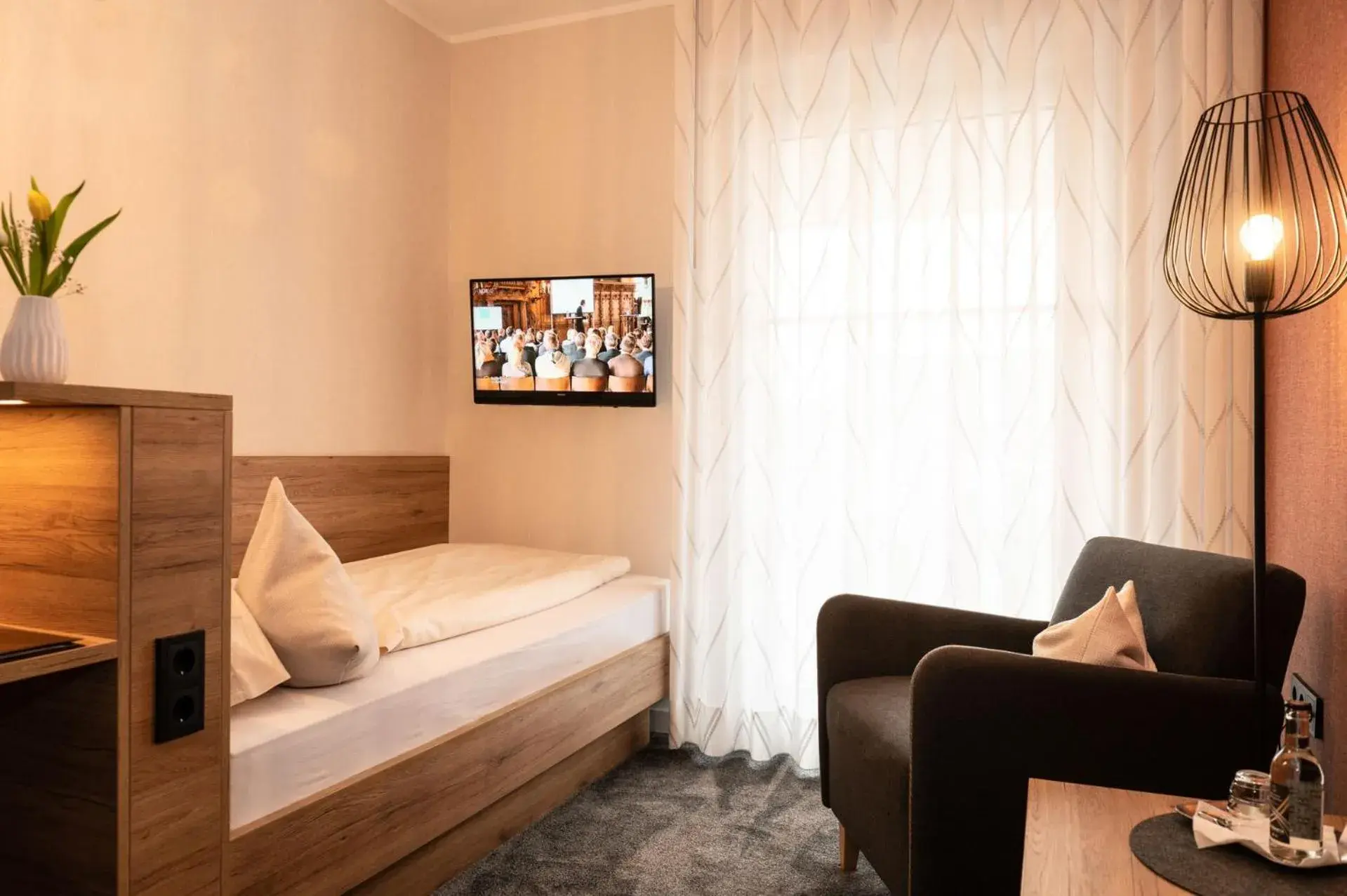 Single Room with Balcony - single occupancy in Hotel Pieper-Kersten Single Room with Balcony - single occupancy in Hotel Pieper-Kersten