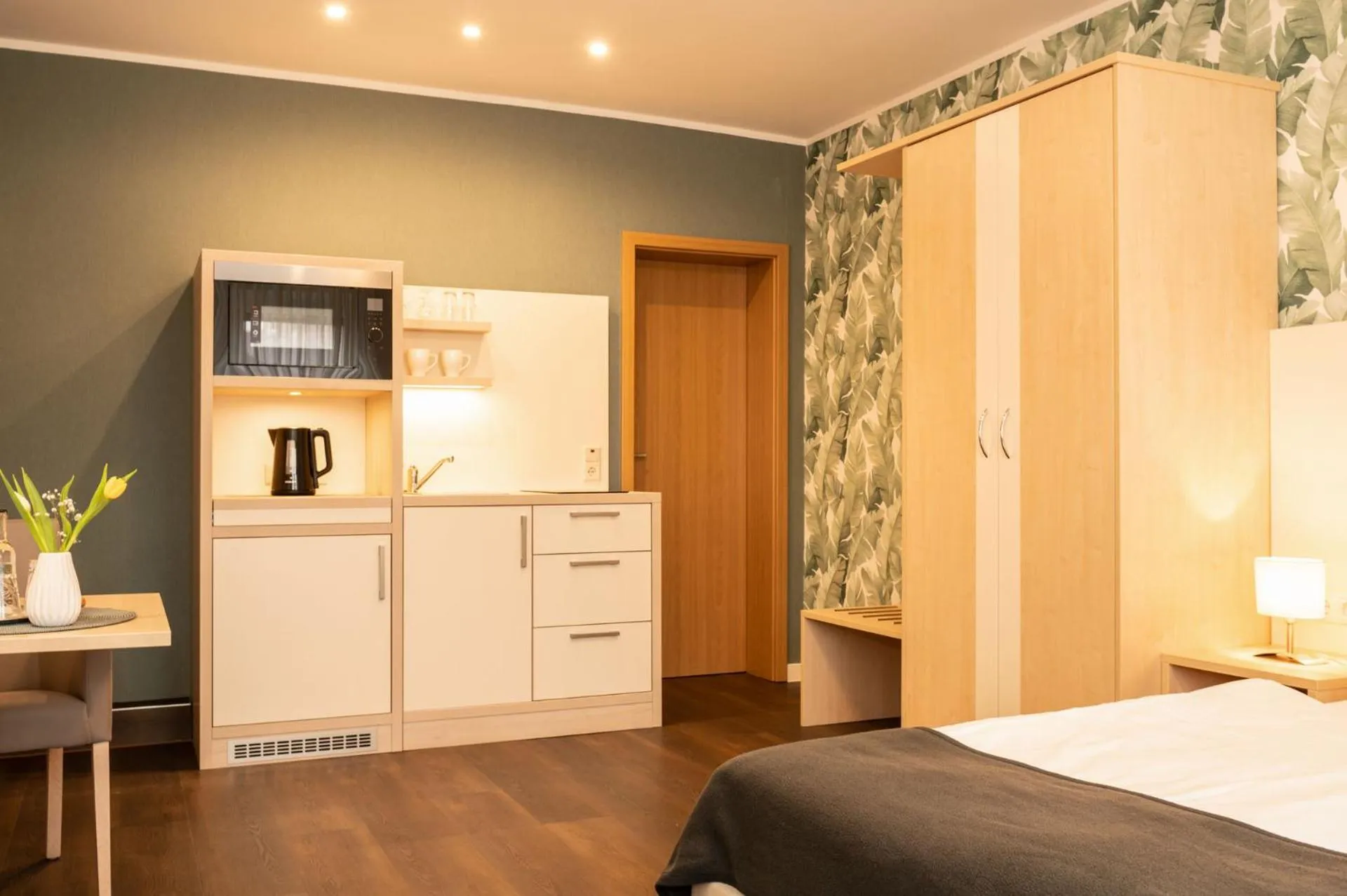 Kitchen or kitchenette, Bed in Hotel Pieper-Kersten