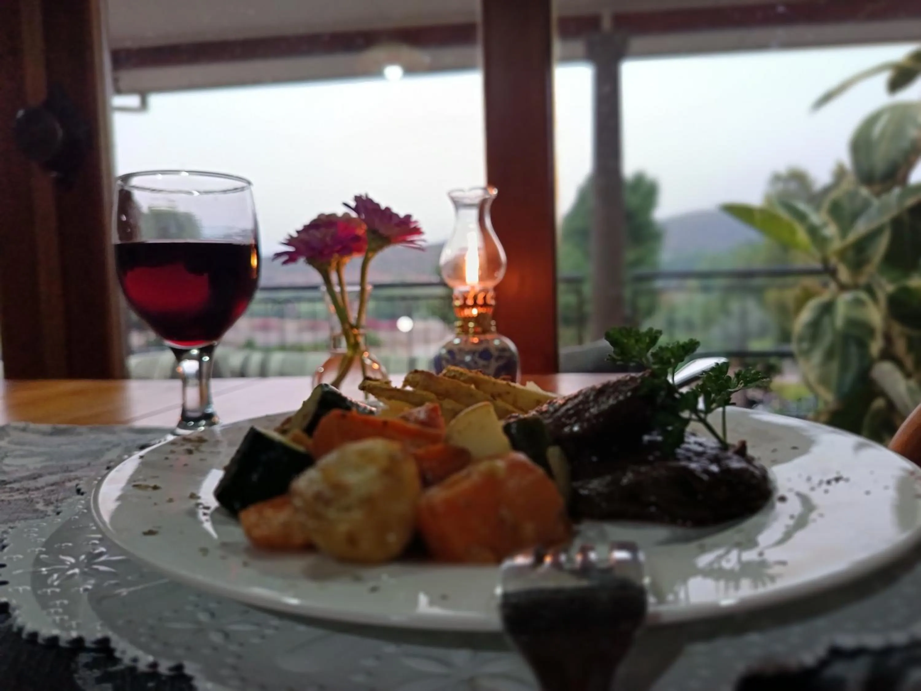 Dinner in Die Fonteine Country Guesthouse and Glamping