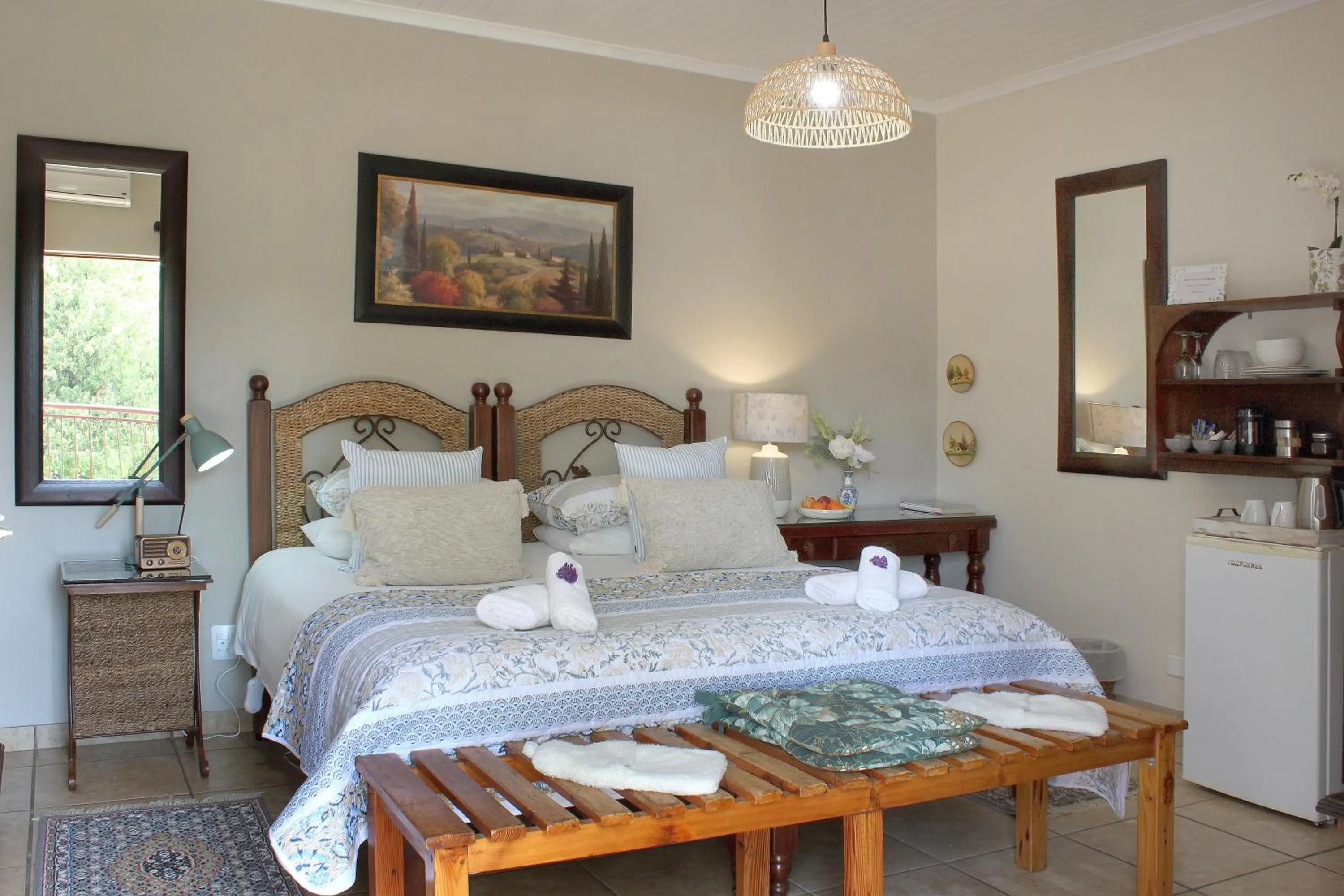 Bed in Die Fonteine Country Guesthouse and Glamping