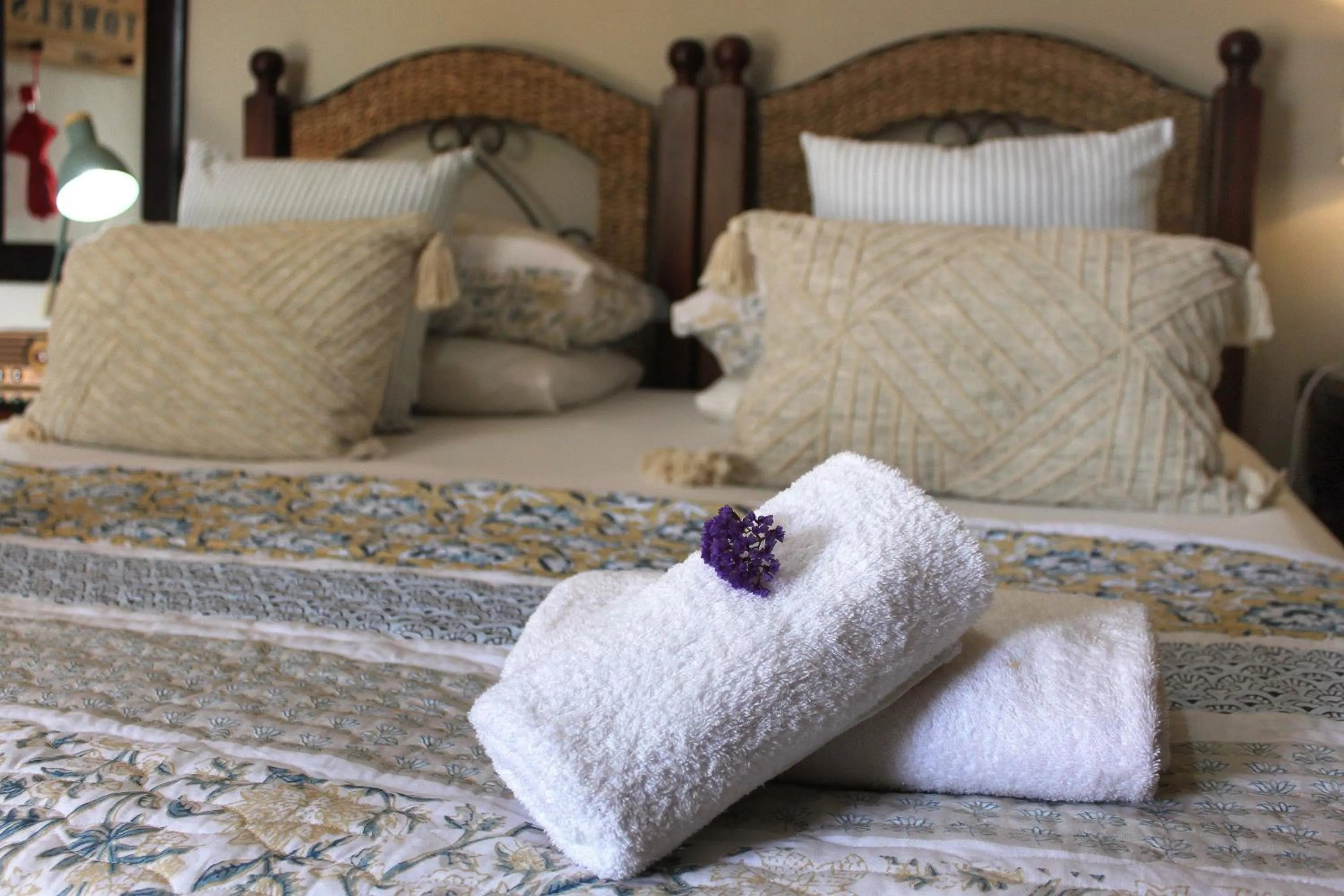 Bed in Die Fonteine Country Guesthouse and Glamping