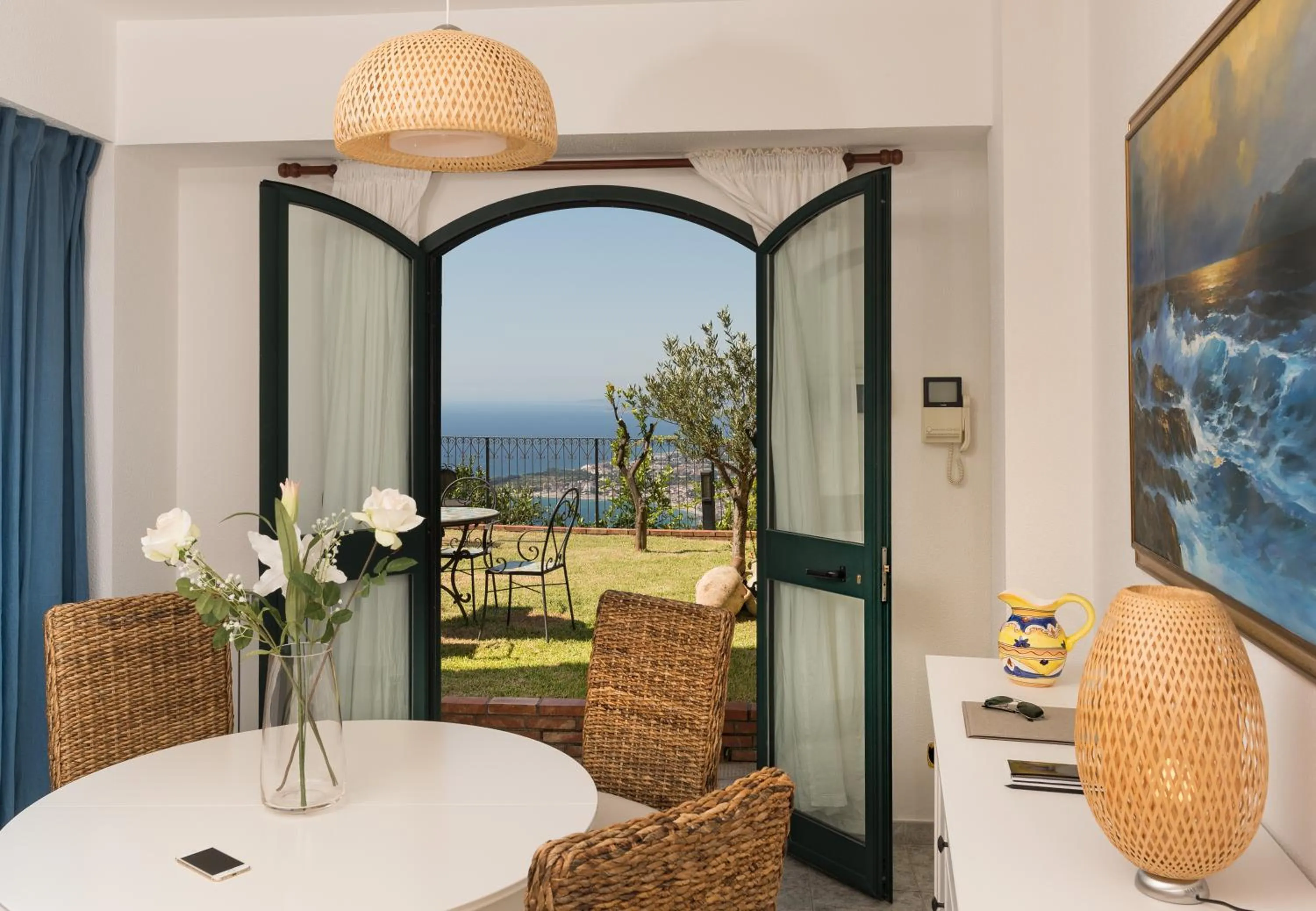 Living room in Villa Le Terrazze Charming Rooms