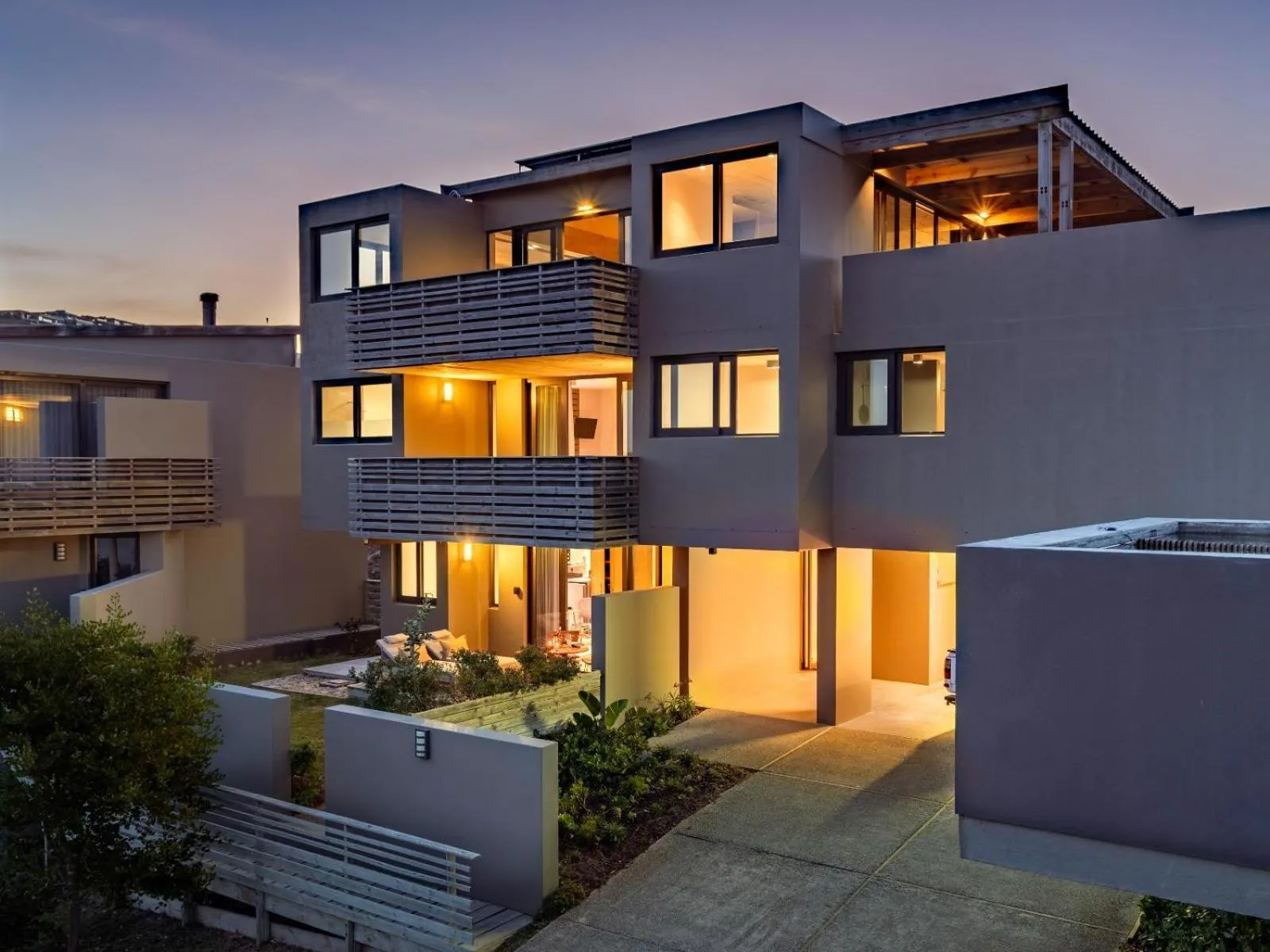 Property building in Christiana Lodge