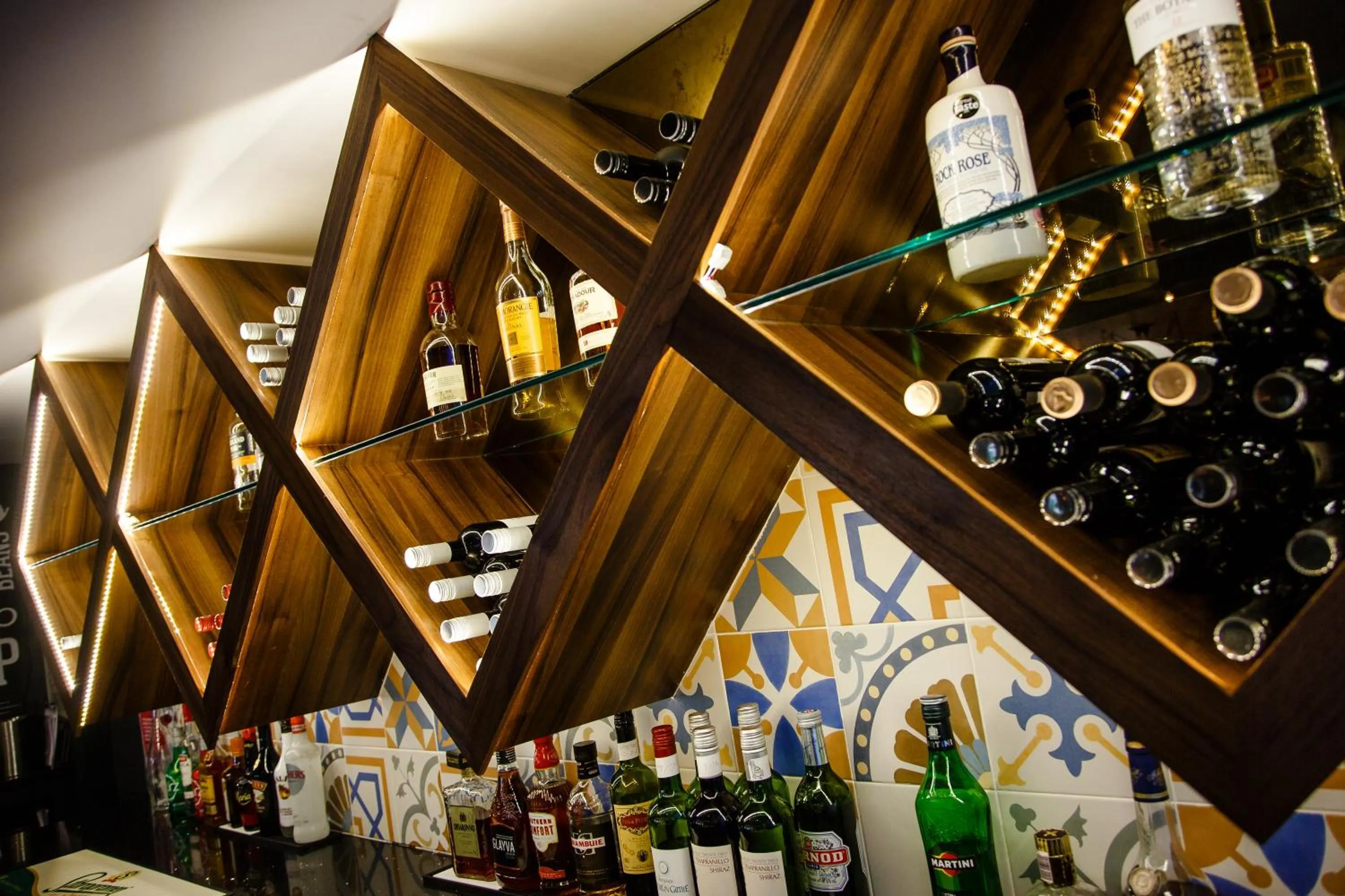 Restaurant/places to eat in Adamson Hotel