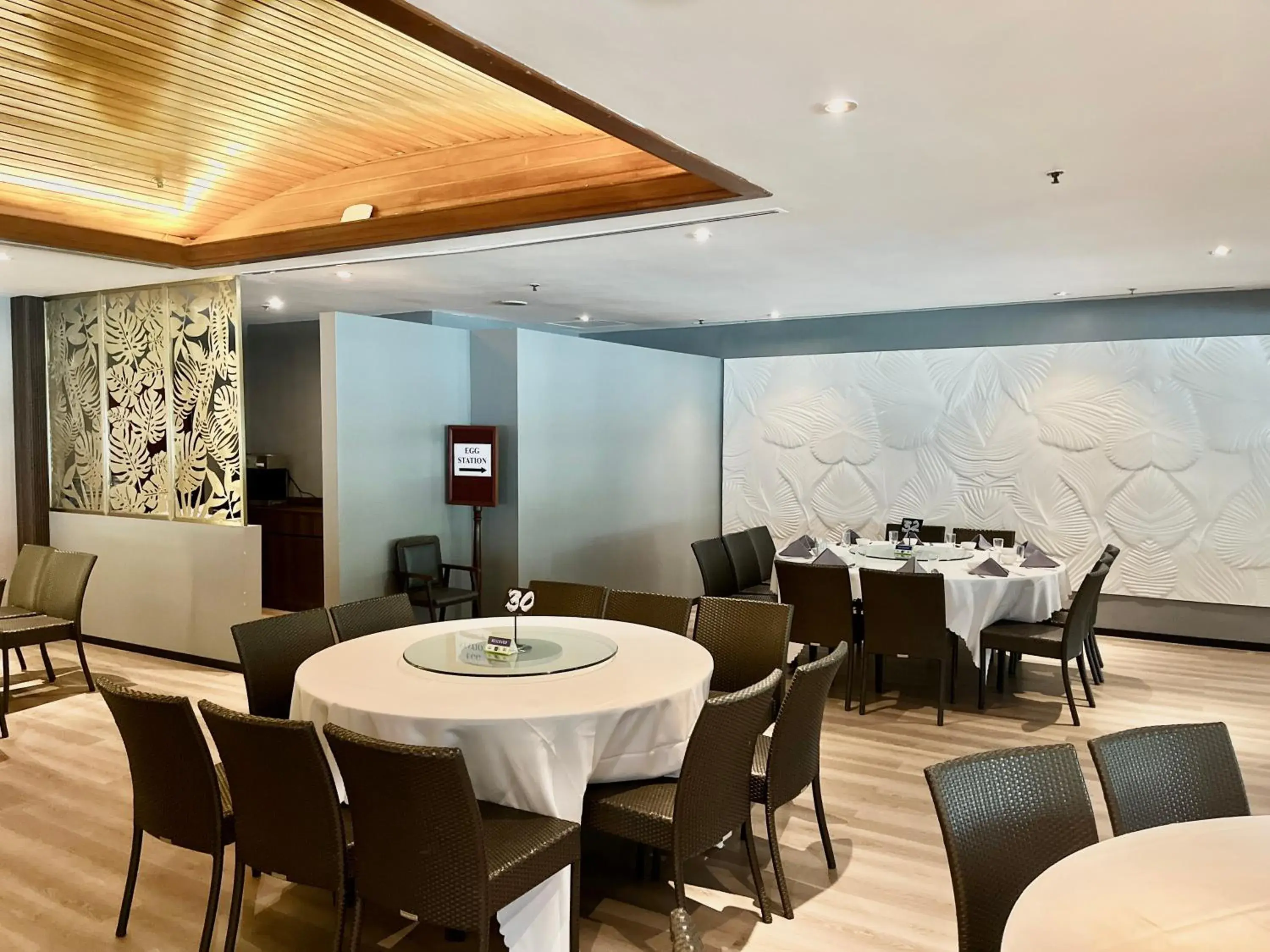 Restaurant/places to eat in Sabah Hotel Restaurant/places to eat in Sabah Hotel