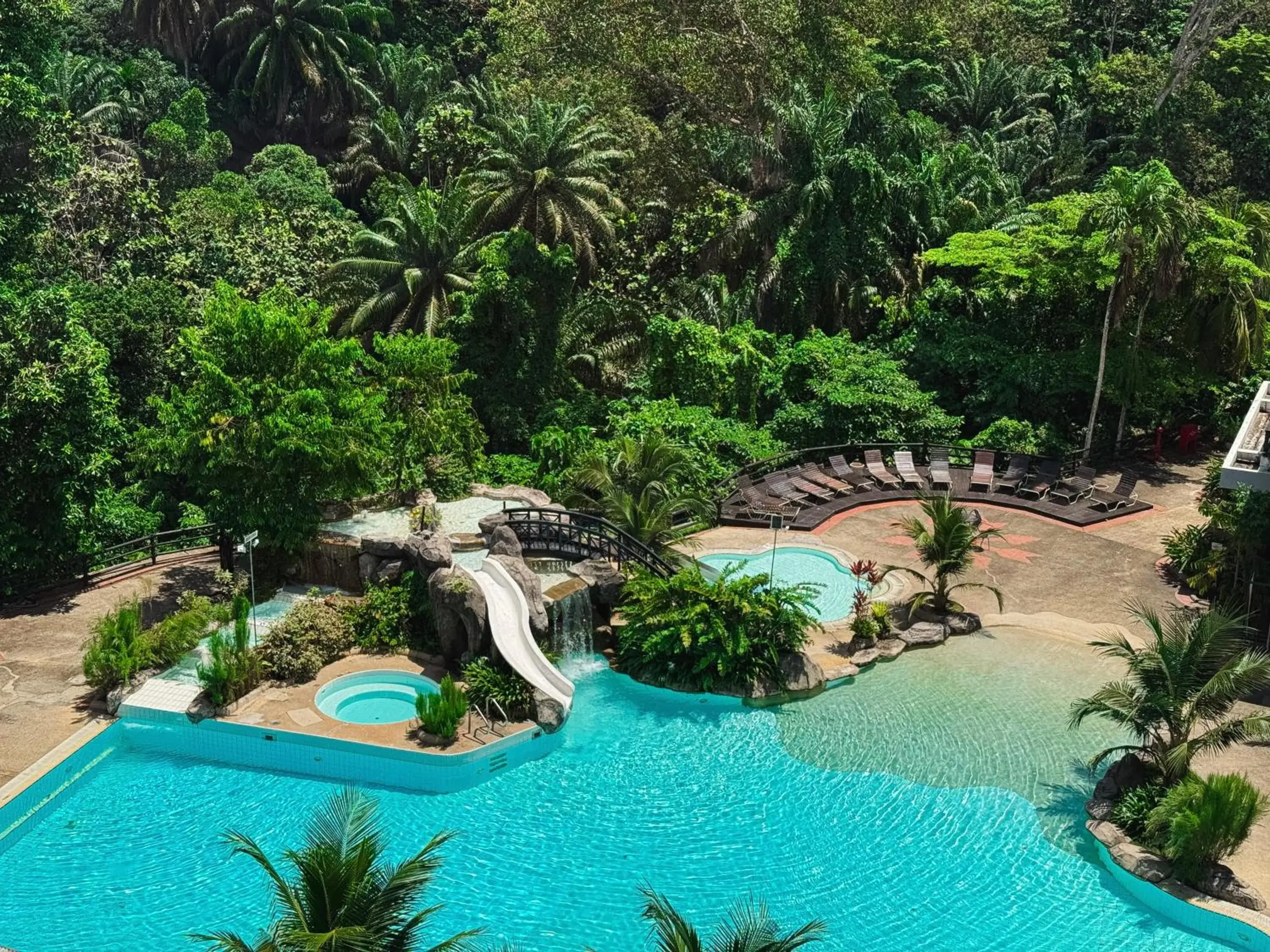 Swimming pool in Sabah Hotel Swimming pool in Sabah Hotel
