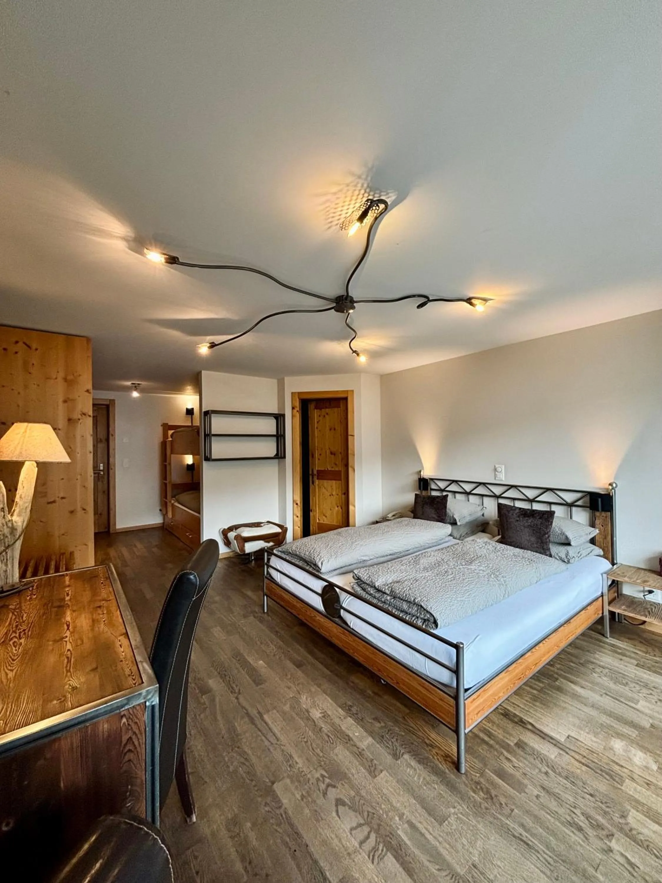 Bedroom, Bed in Alpenlodge