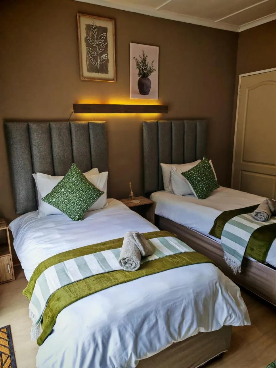 Bed in The Lion's Den