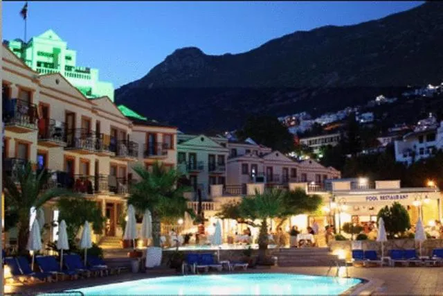 Facade/entrance in Hotel Pirat