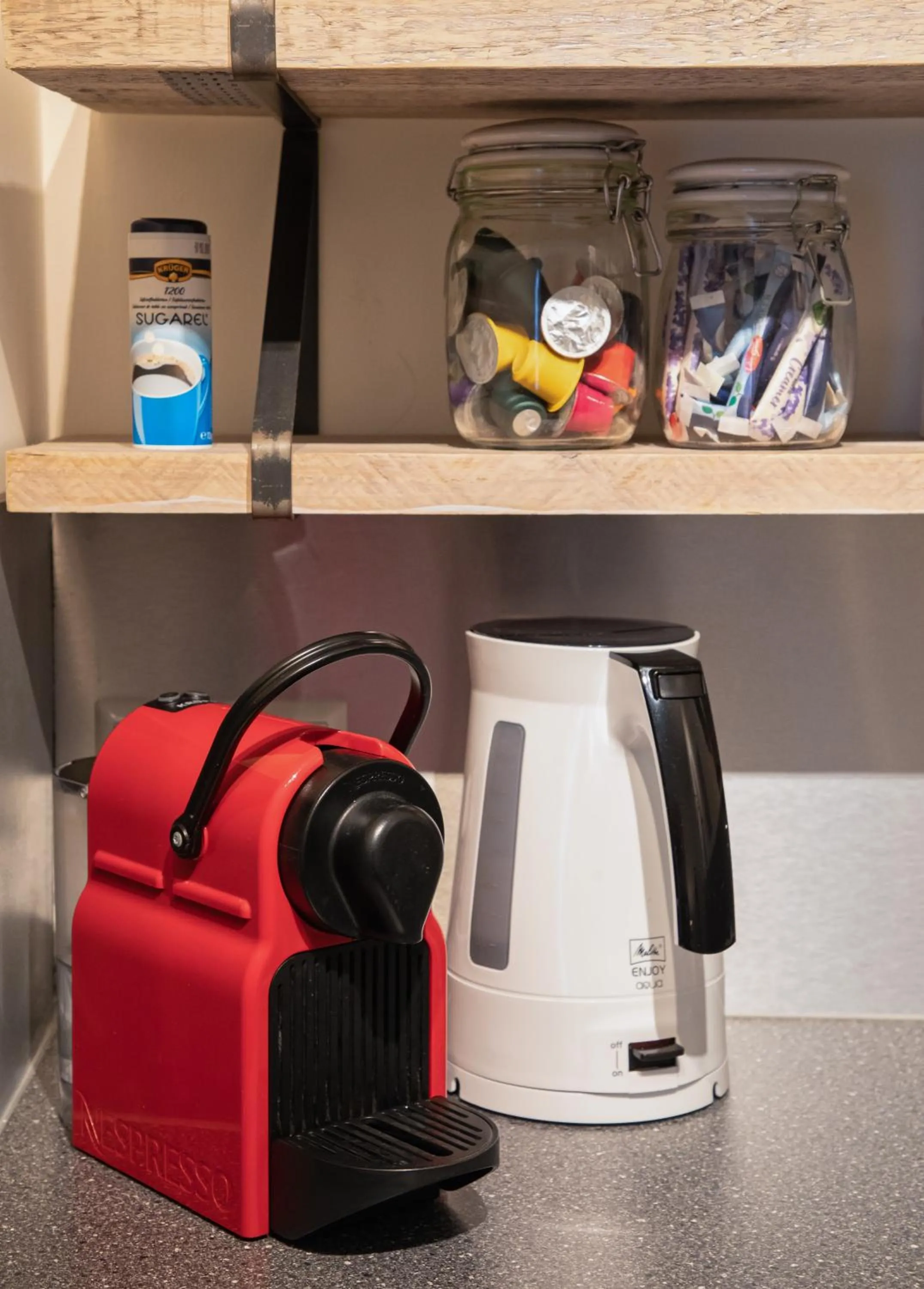 Coffee/tea facilities in BnB 't Kraaiennest