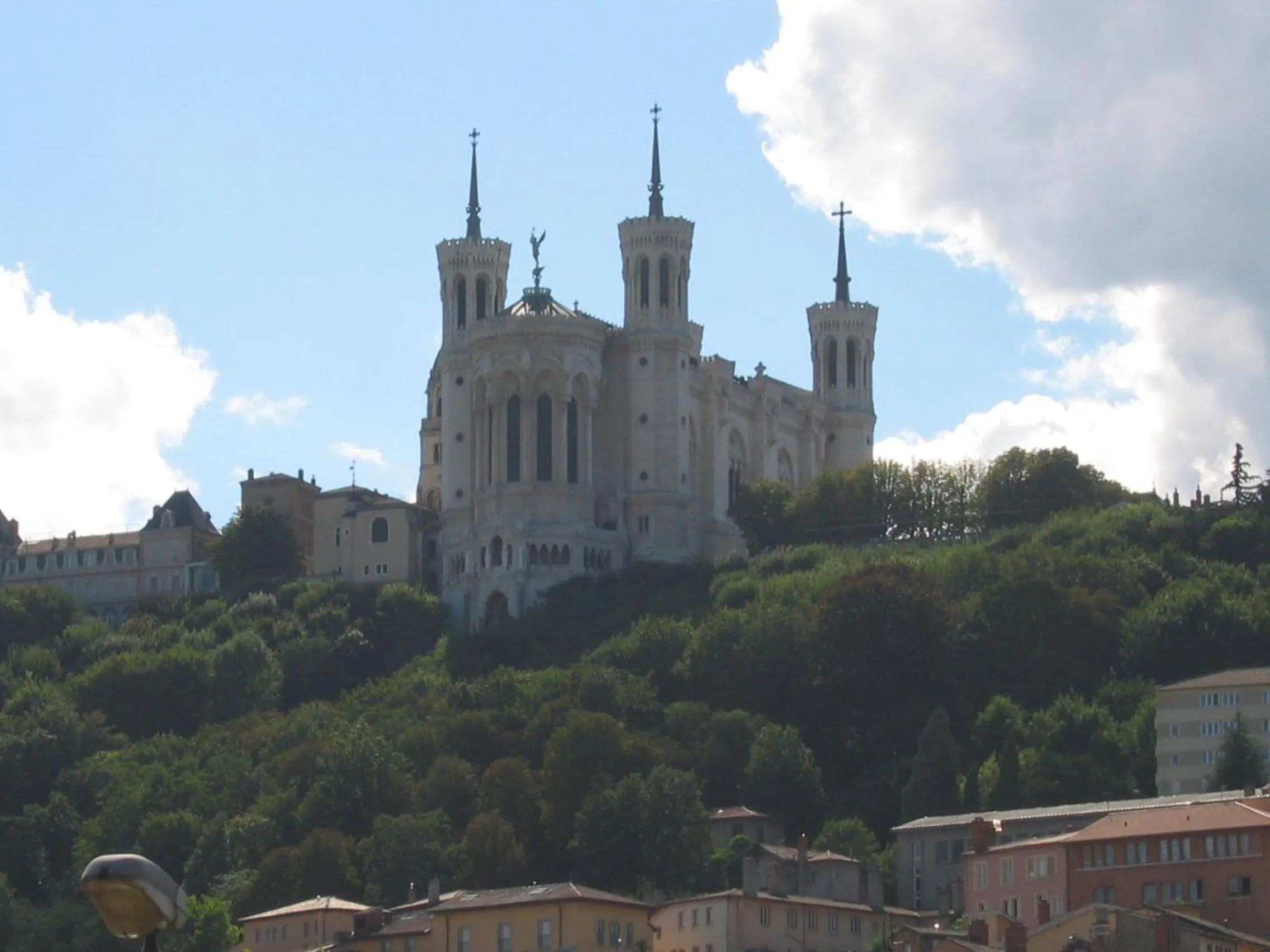 Nearby landmark in Residence Avy Baudelaire - Lyon Bellecour