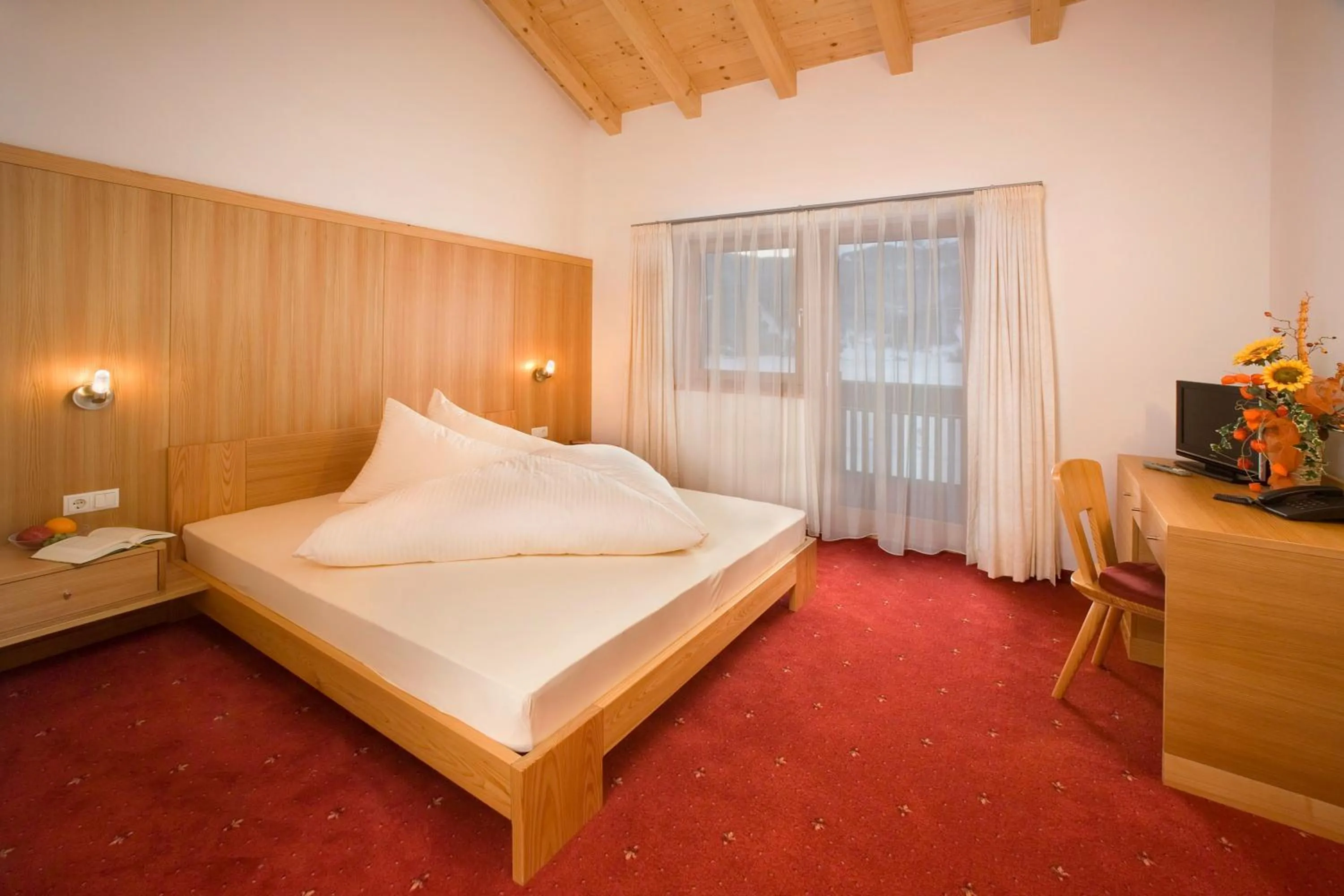 Photo of the whole room, Bed in Residence Garni Alpenstern