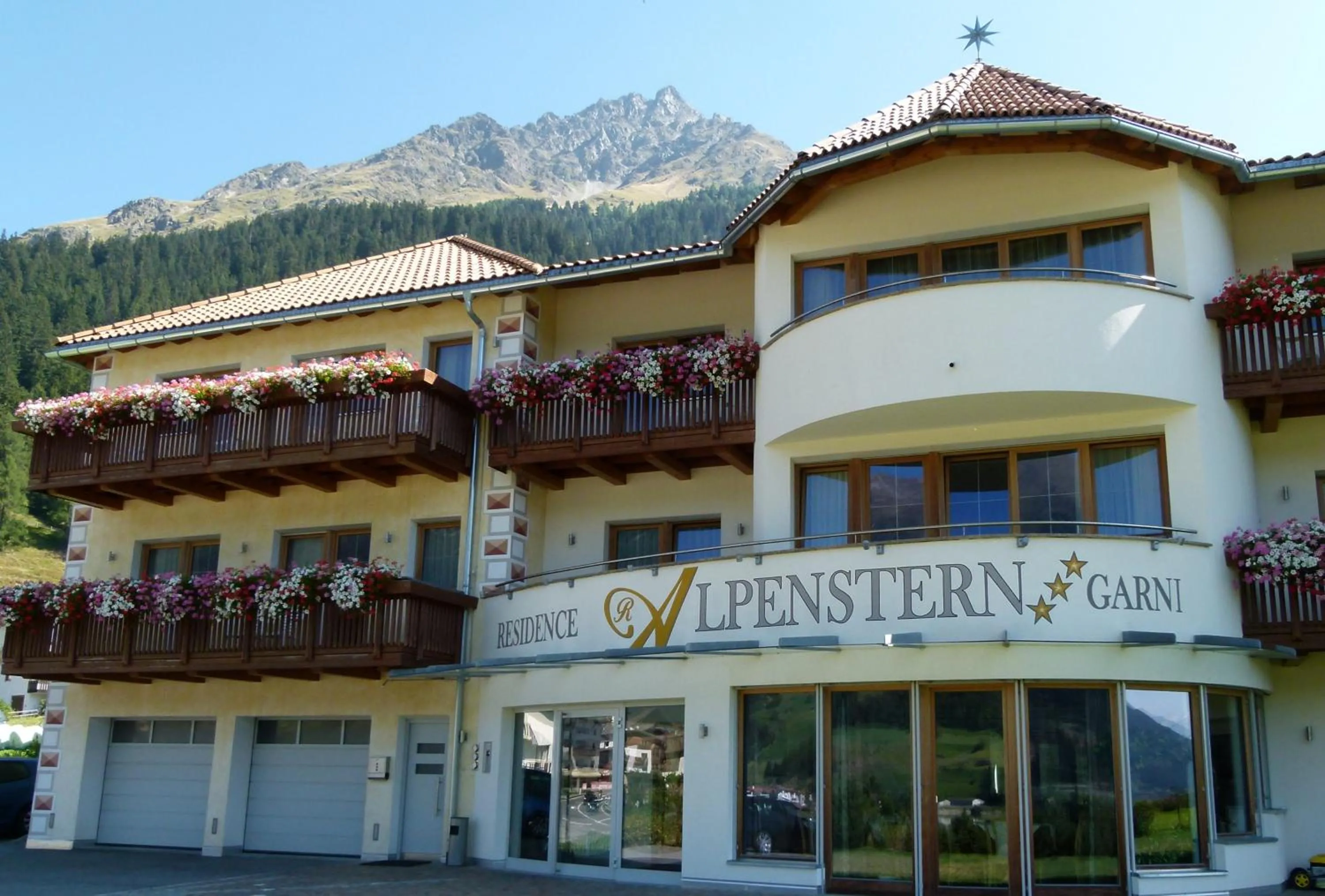 Facade/entrance in Residence Garni Alpenstern