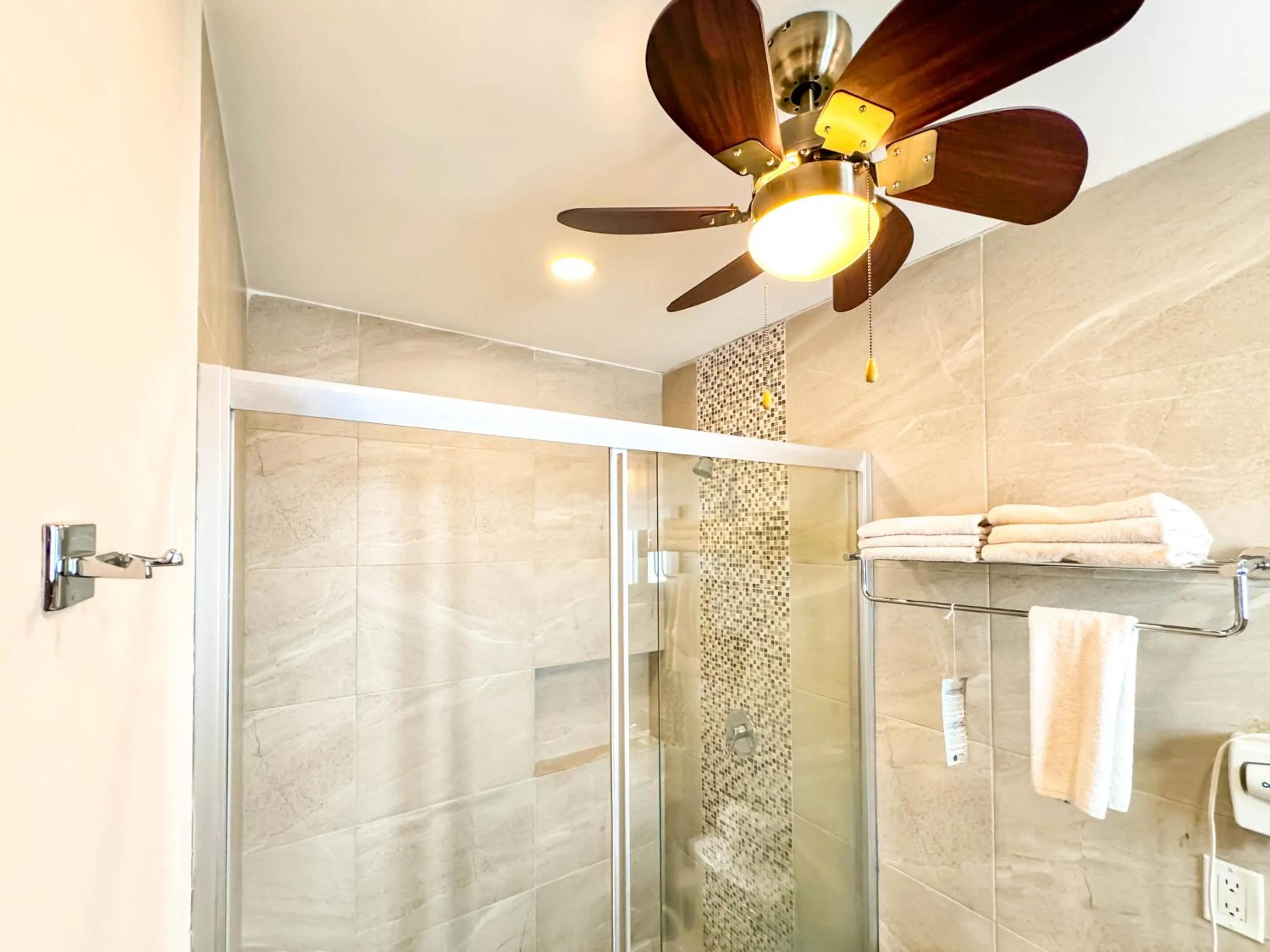 Shower in Grand Fifty Suites