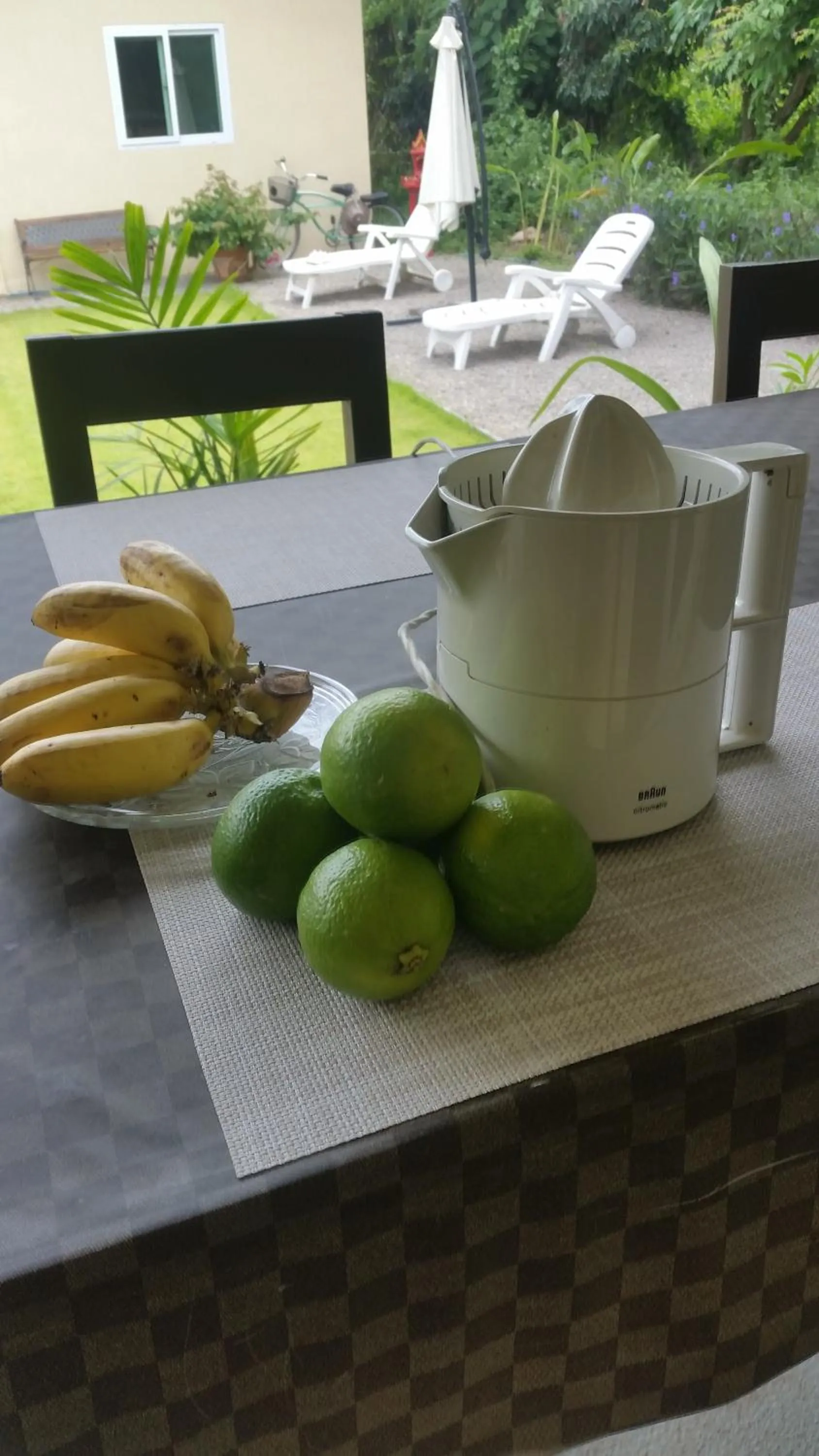 Non alcoholic drinks in Longan Tree