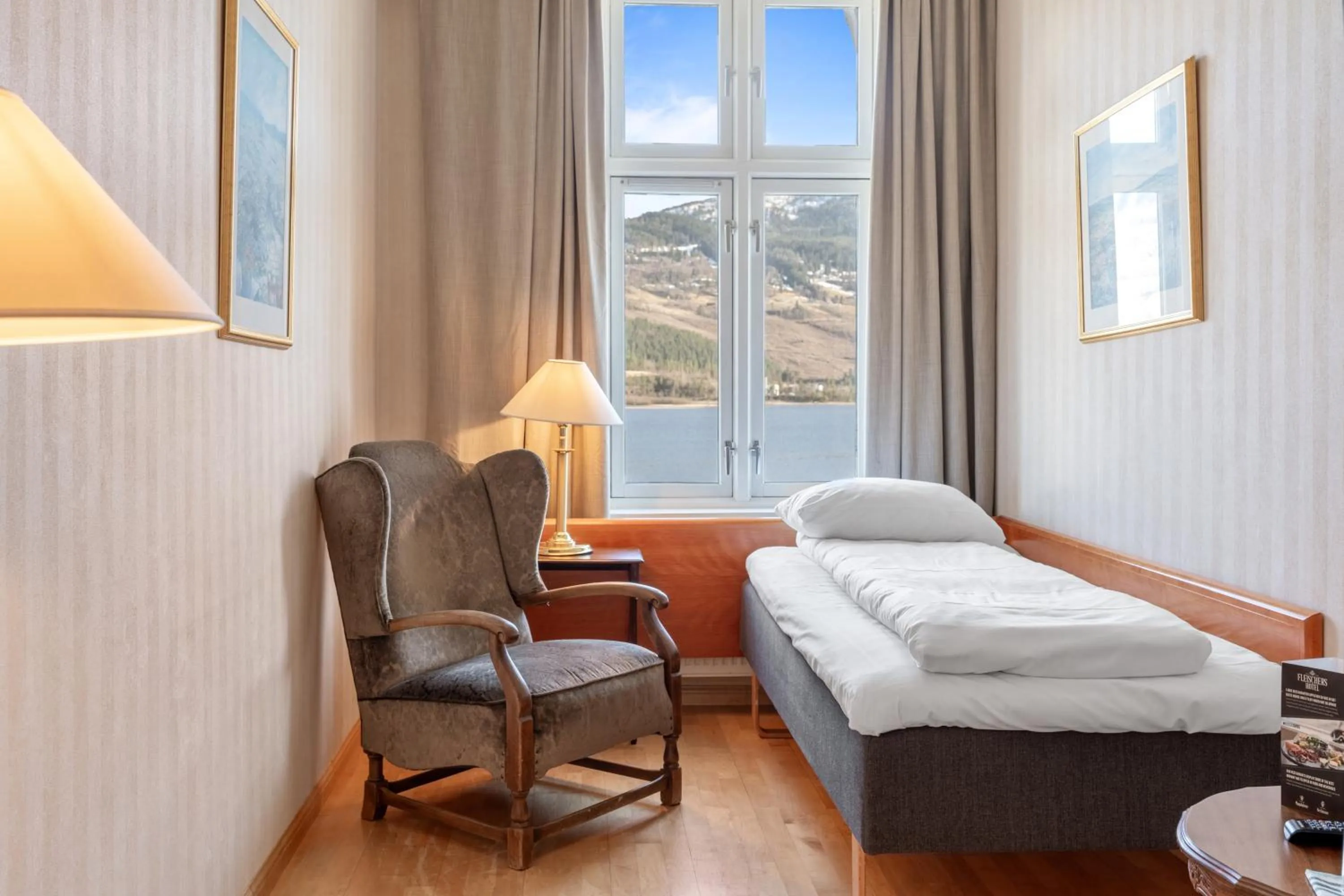 Photo of the whole room, Bed in Fleischer's Hotel