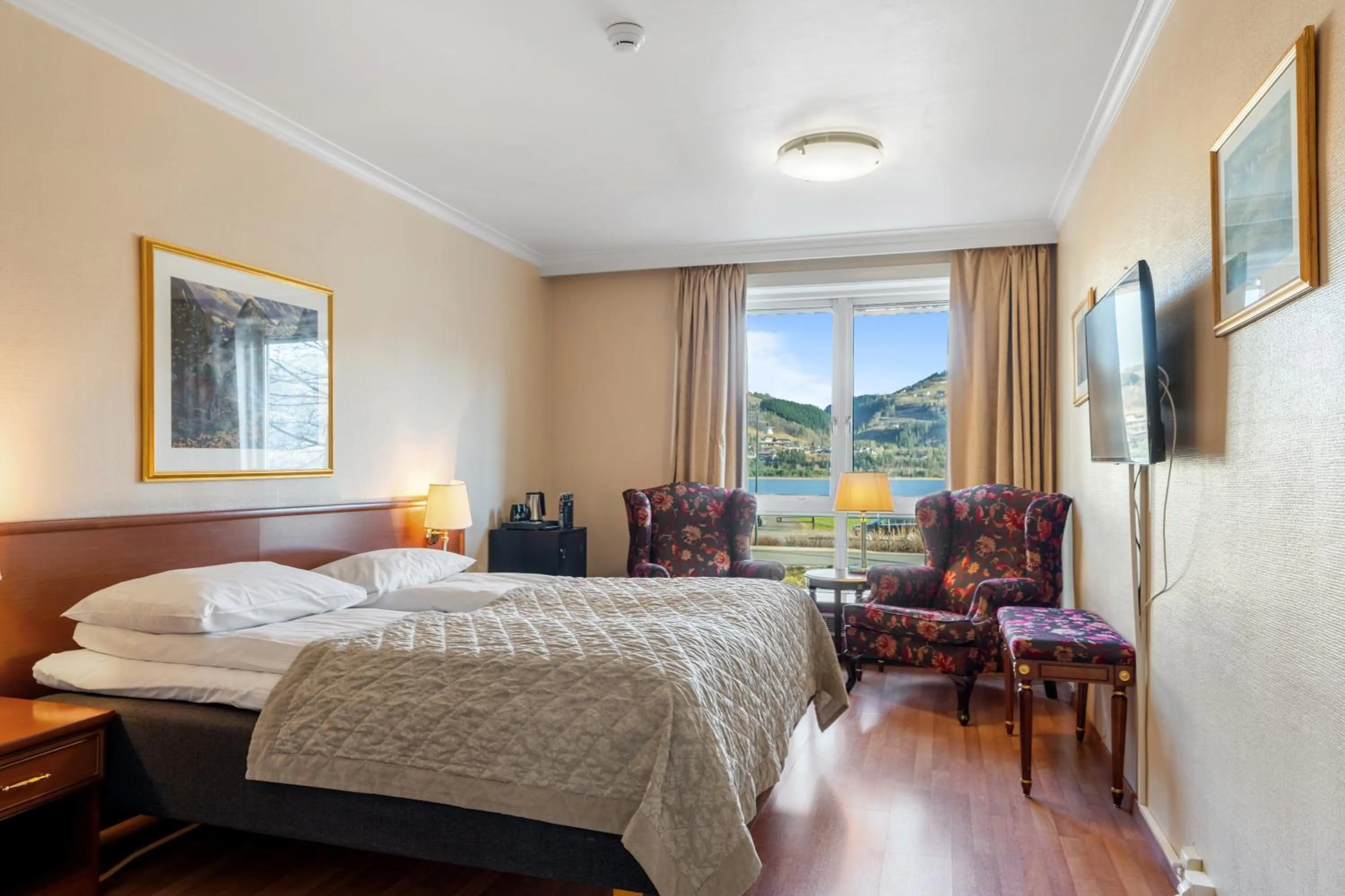 Bed in Fleischer's Hotel