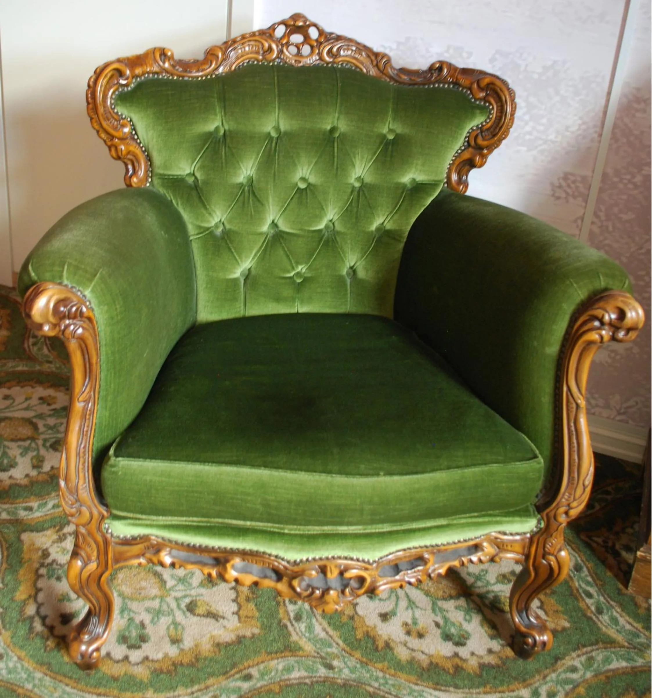 Seating area in Fleischer's Hotel