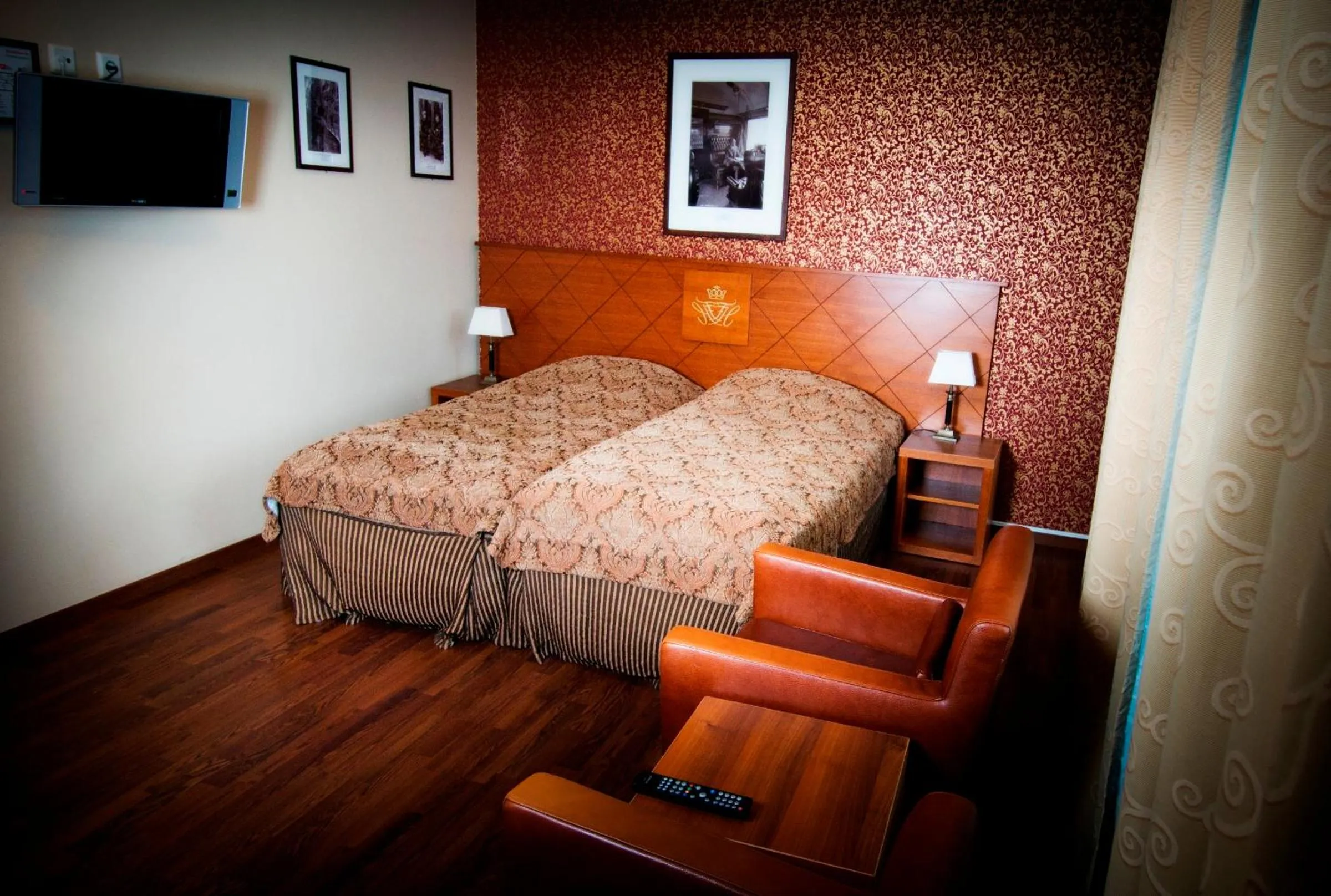 Bed in Fleischer's Hotel