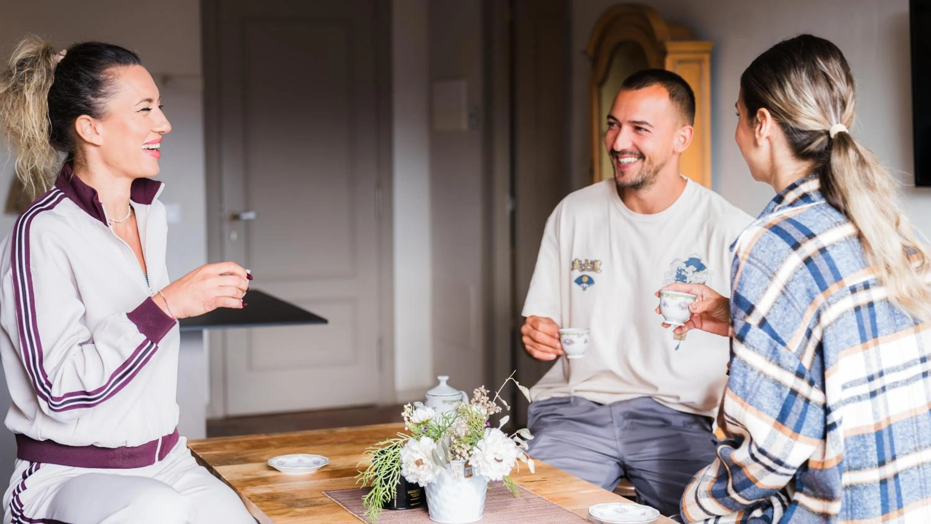 People in El Jardinet de Sant Esteve
