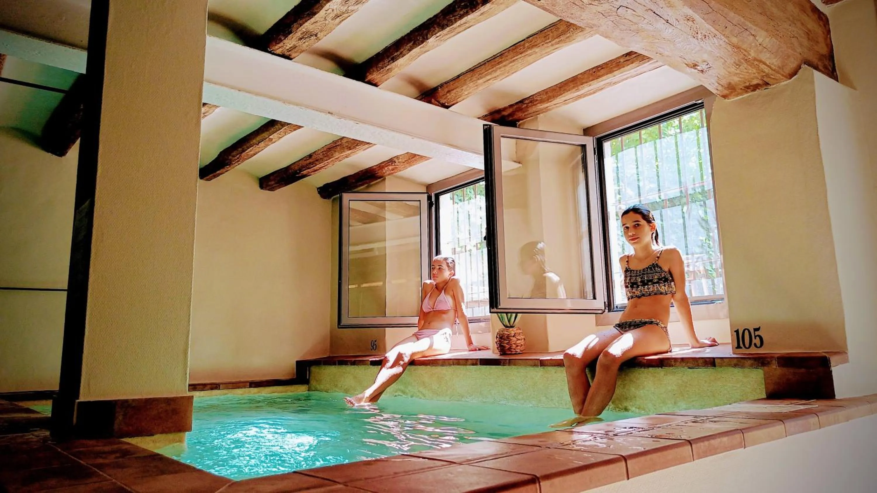 Swimming pool in El Jardinet de Sant Esteve