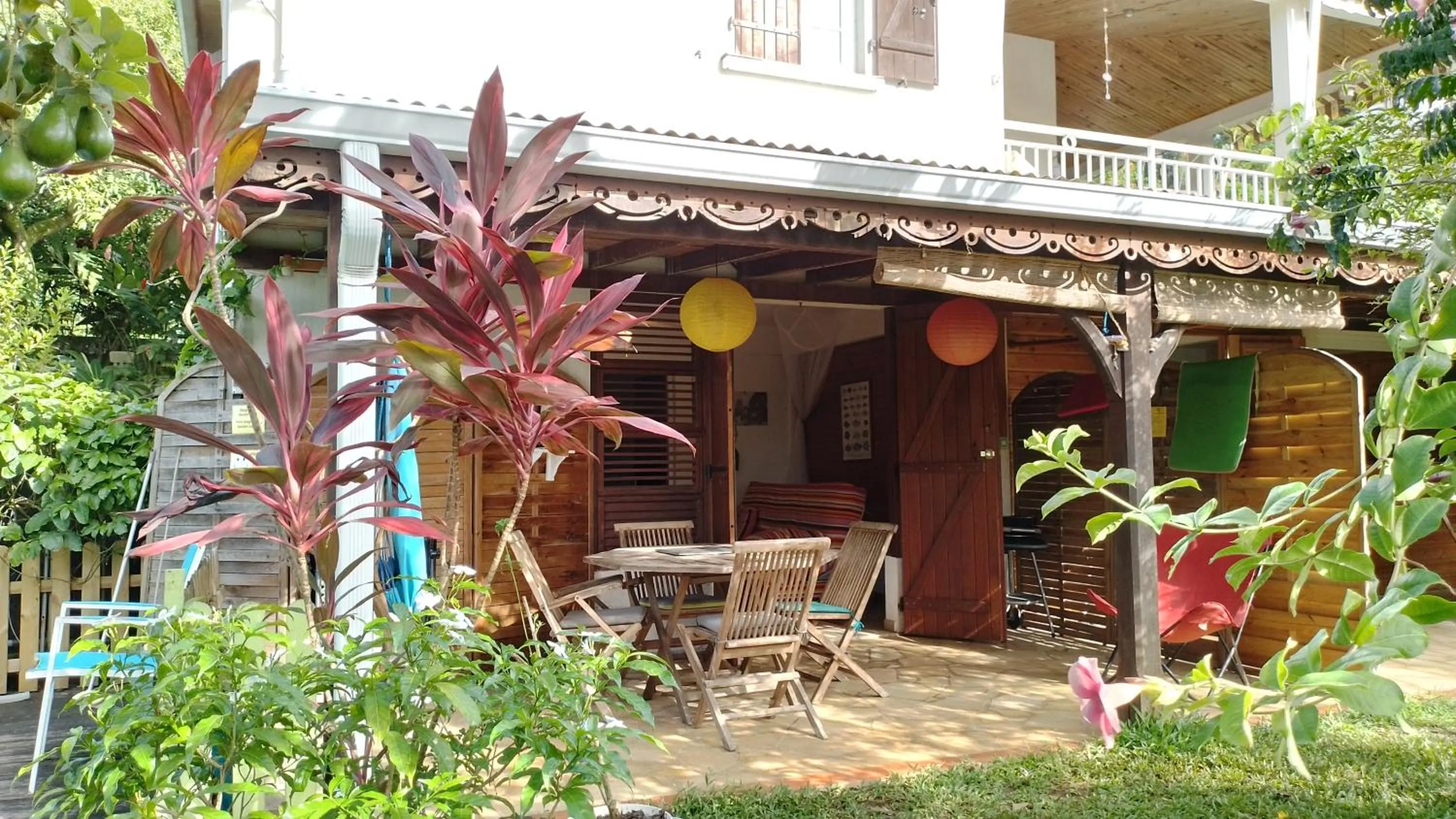 Patio in Kay Zanndoli