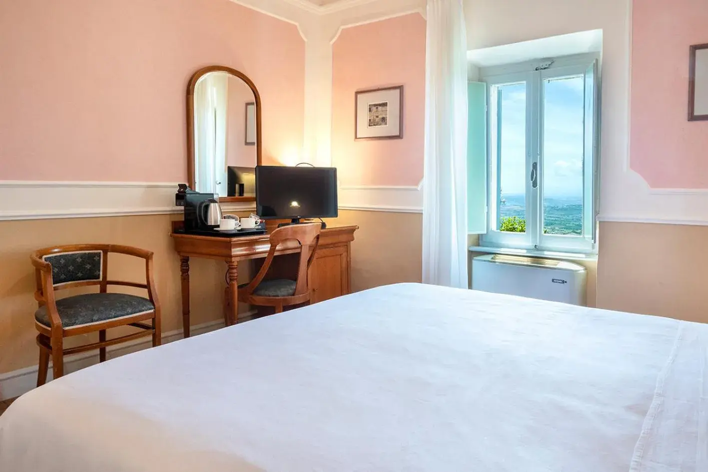 Bed in Hotel Monteconero Bed in Hotel Monteconero