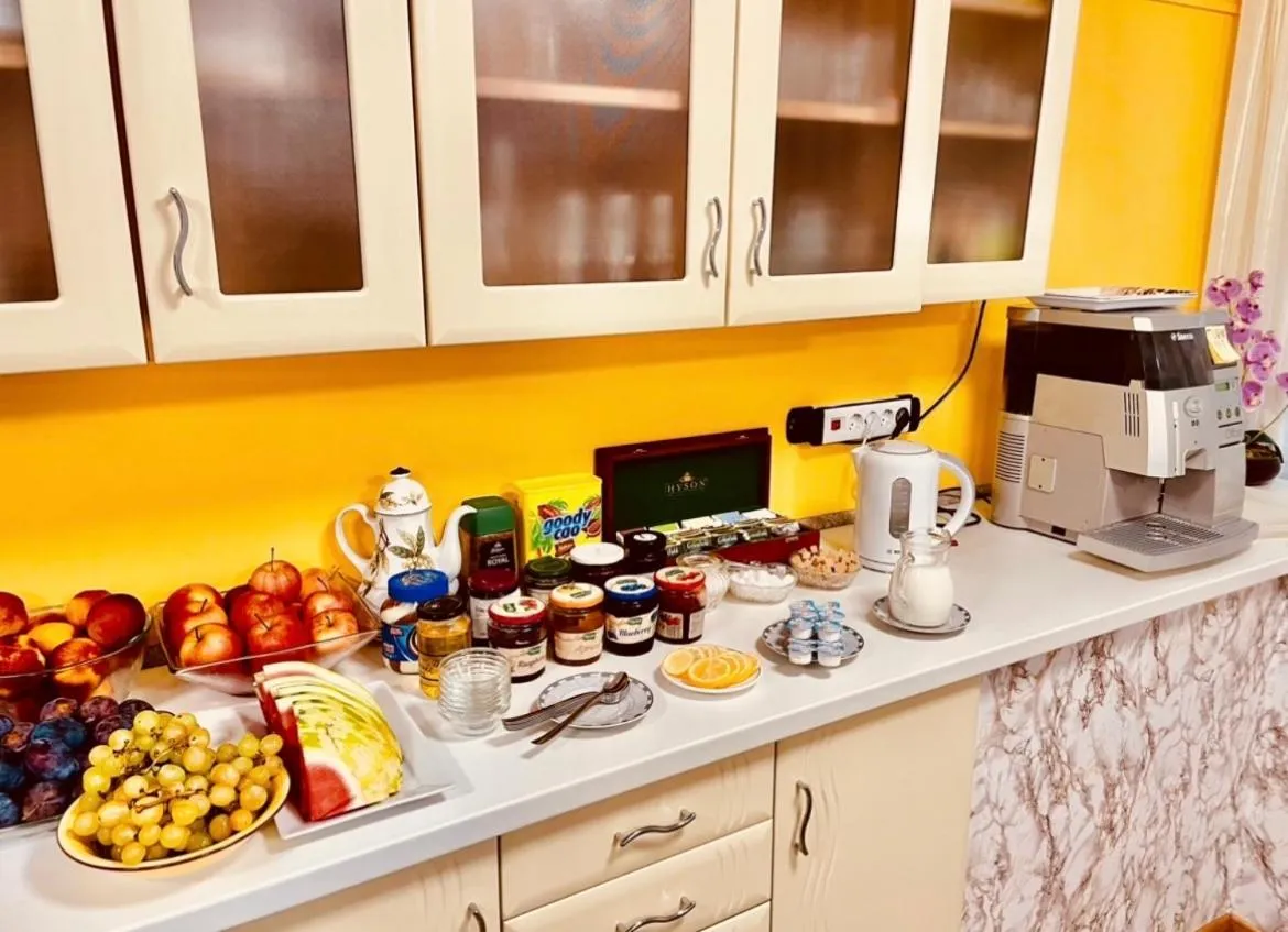 Breakfast in Villa Lux