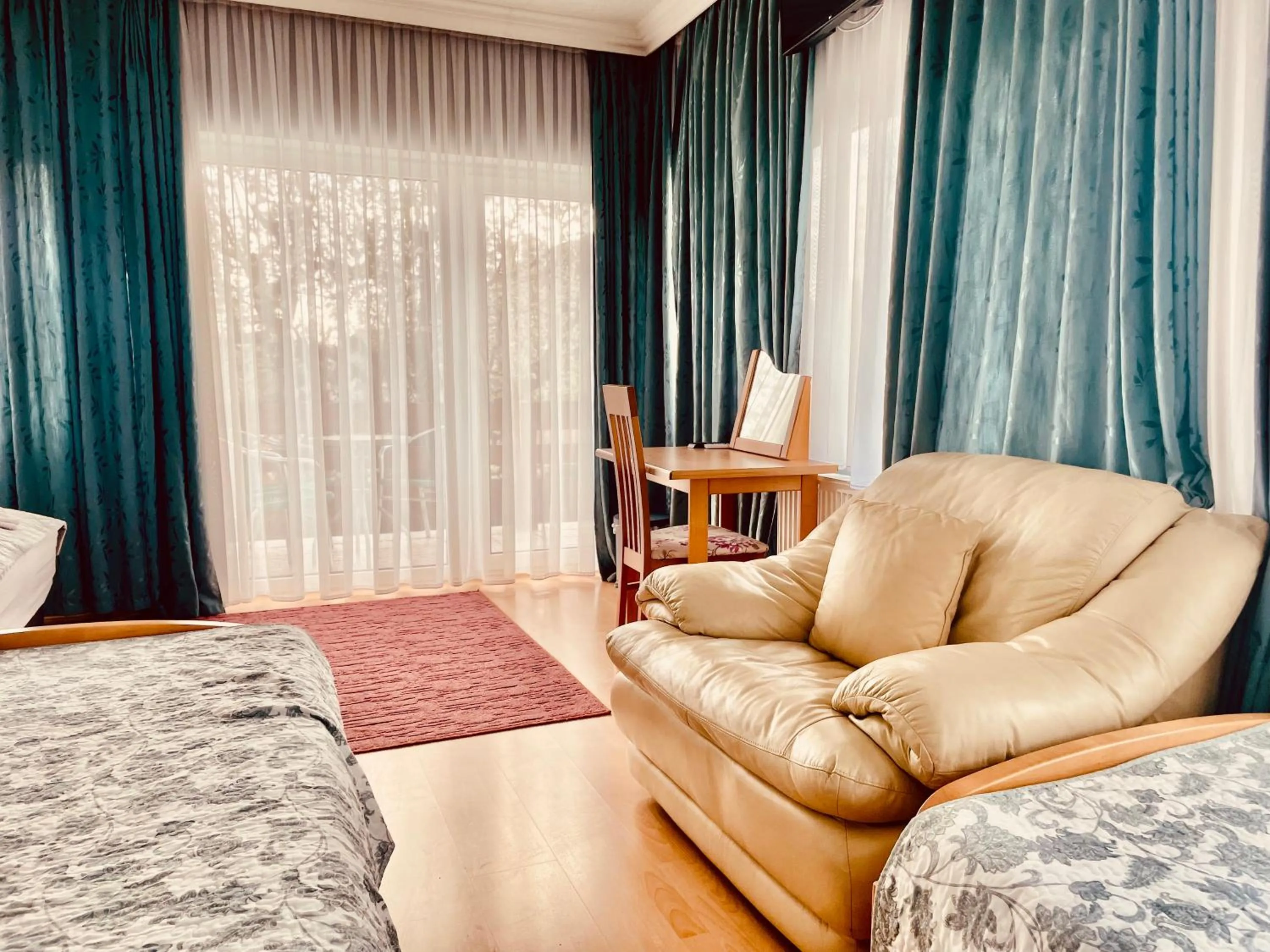 Bedroom, Bed in Villa Lux