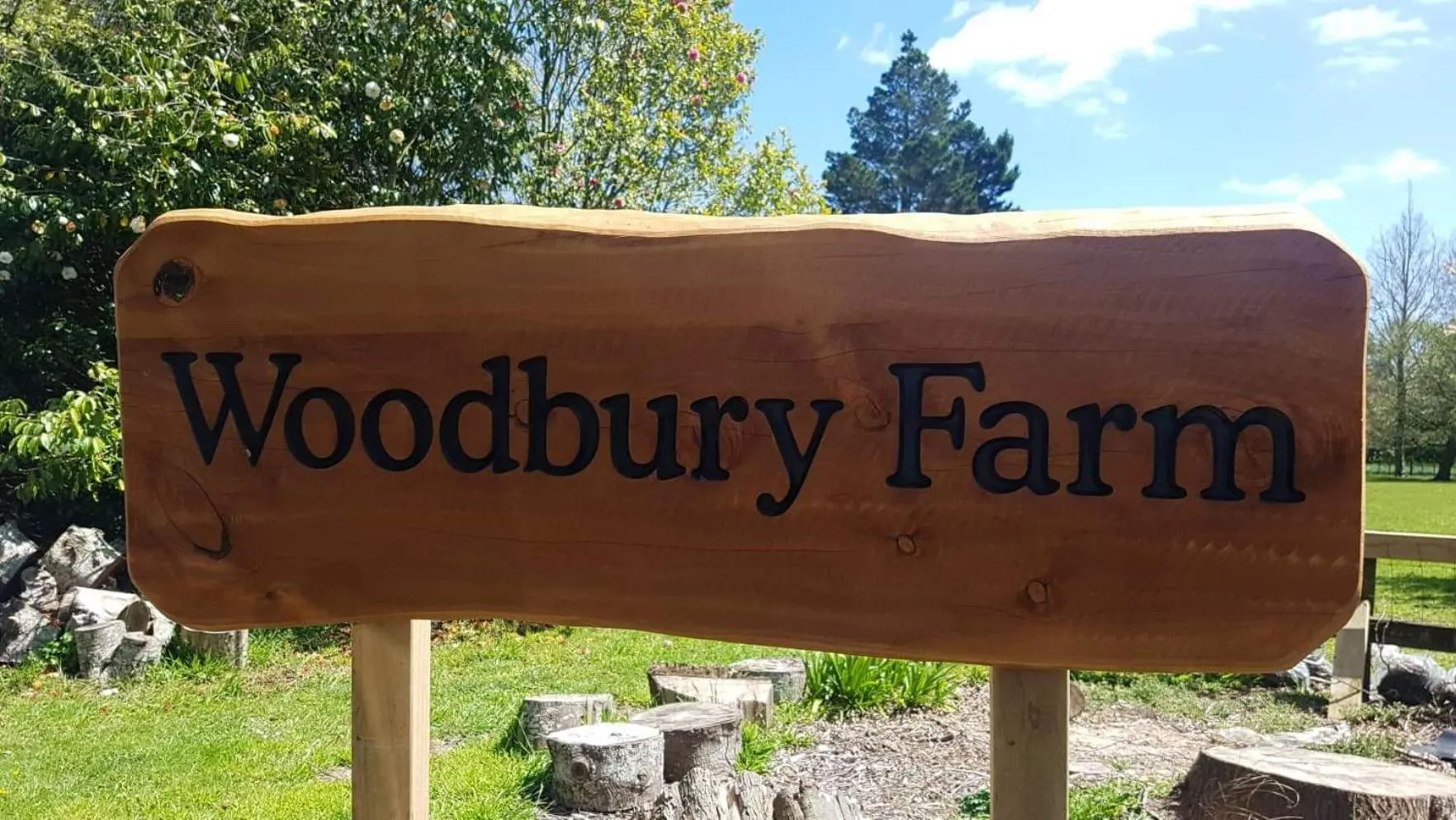 Property logo or sign in Woodbury Farm