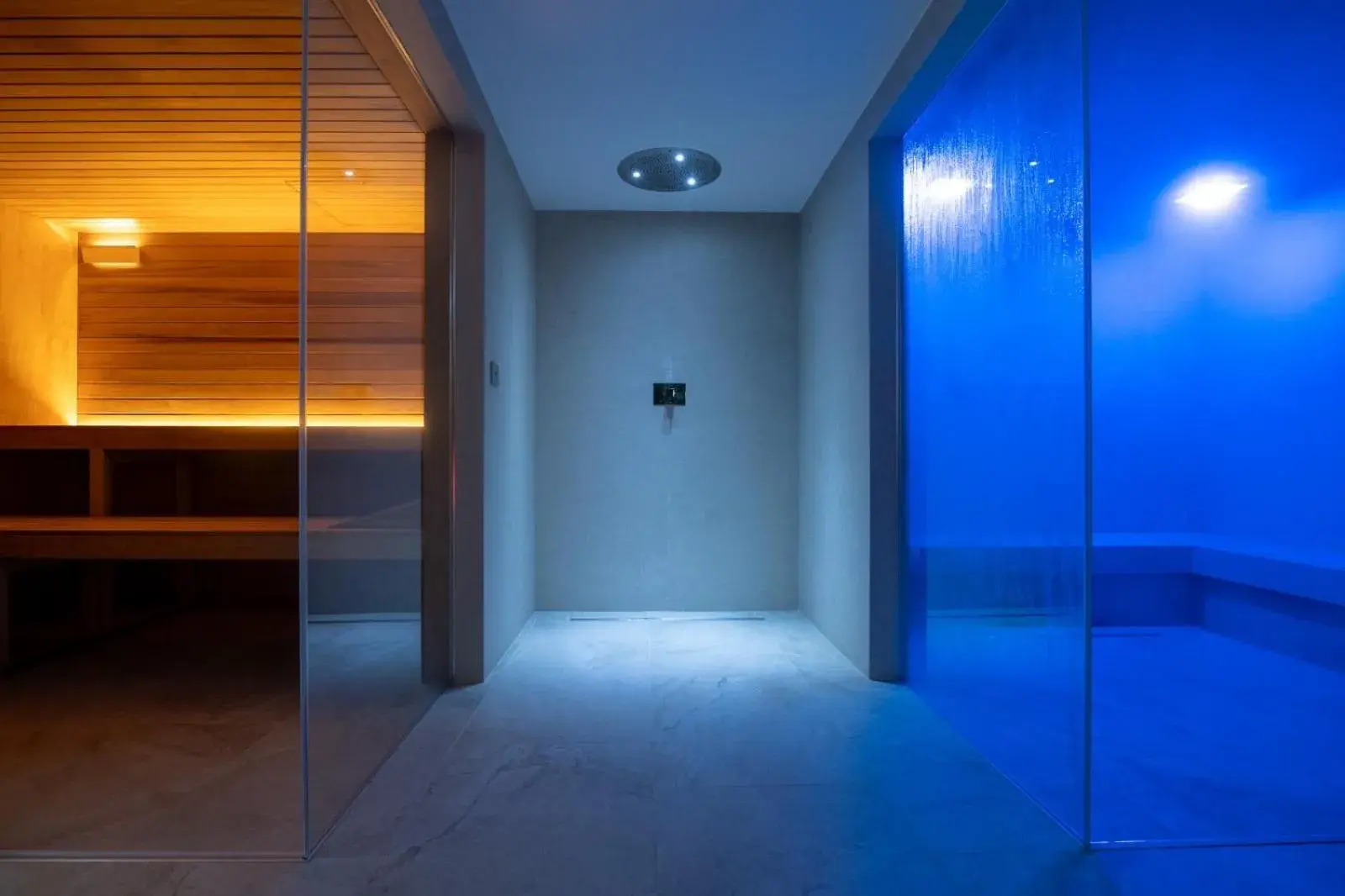 Spa and wellness centre/facilities in Hotel Mediterraneo Spa and wellness centre/facilities in Hotel Mediterraneo